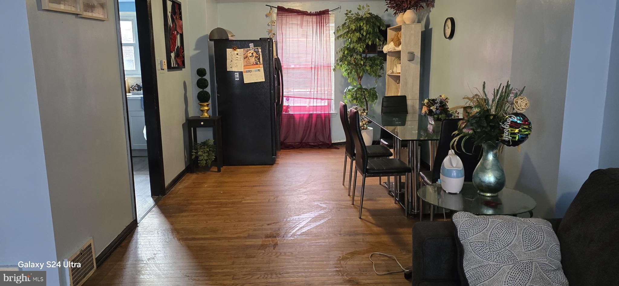 LAWNCREST - Residential