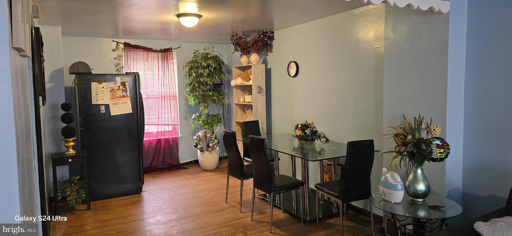 LAWNCREST - Residential