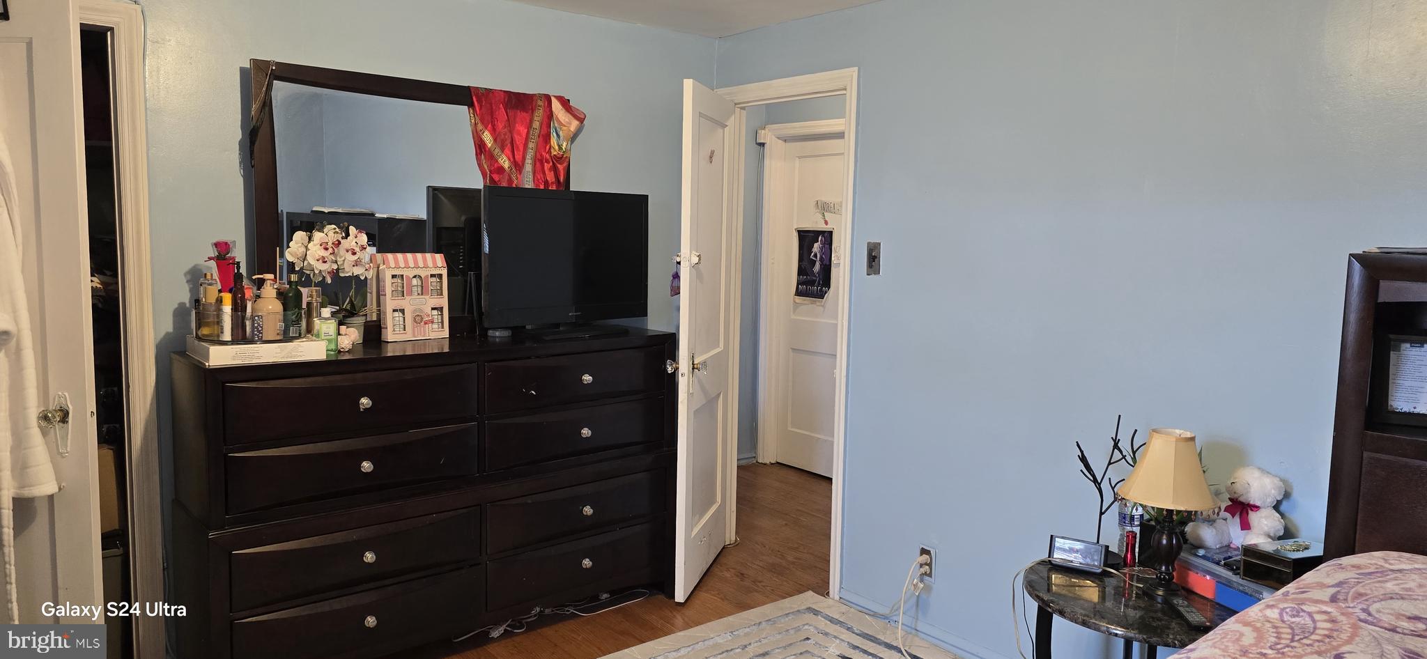 LAWNCREST - Residential