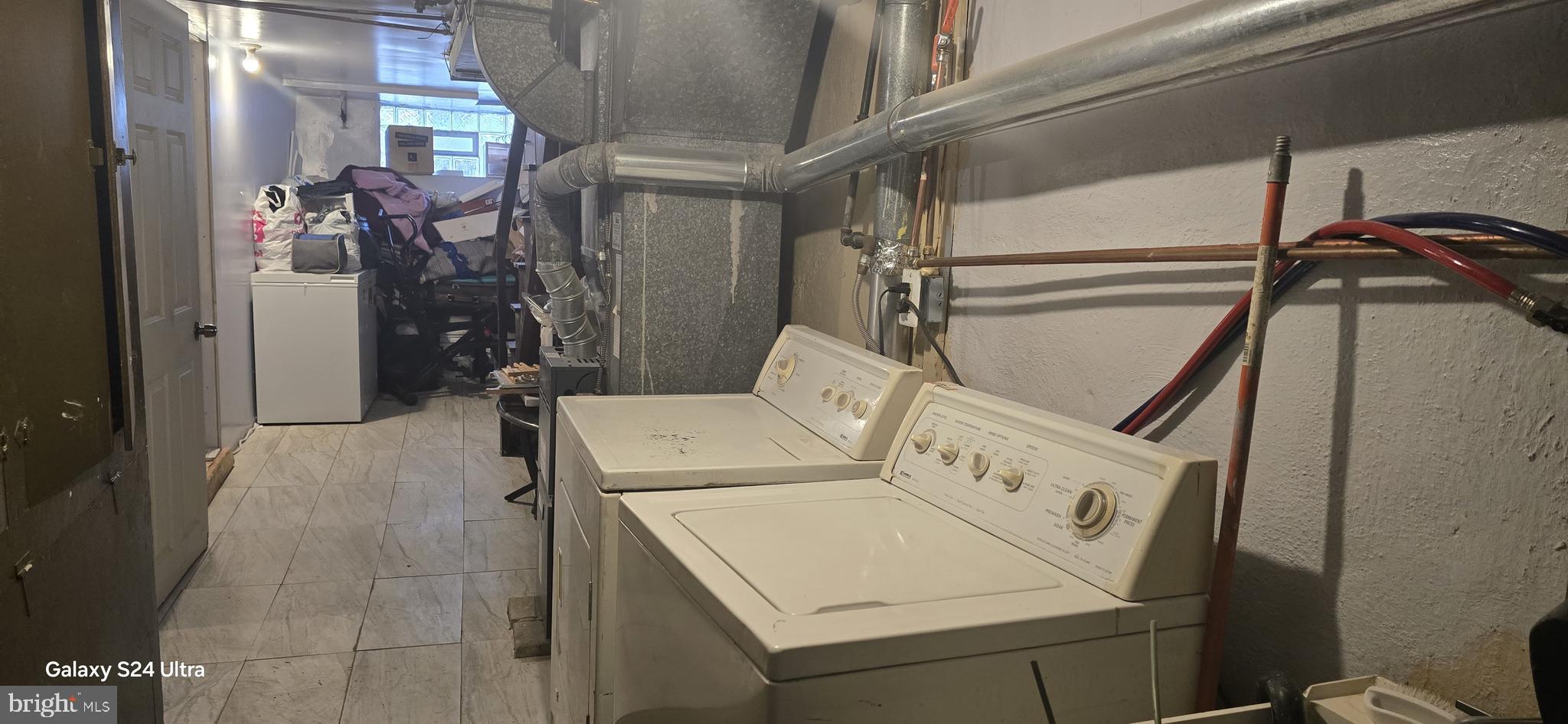 LAWNCREST - Residential