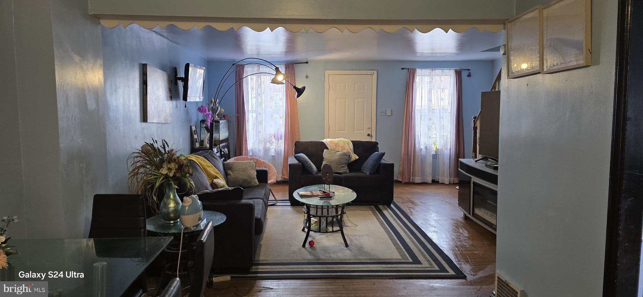 LAWNCREST - Residential