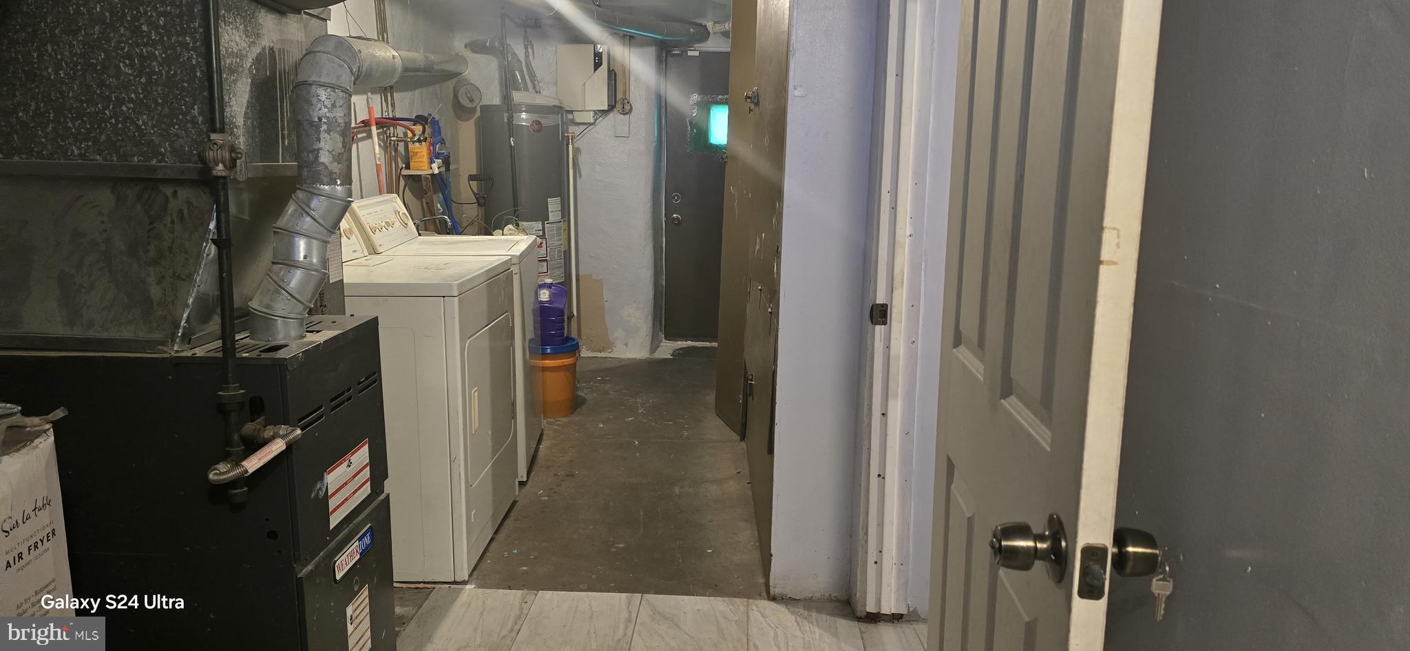 LAWNCREST - Residential