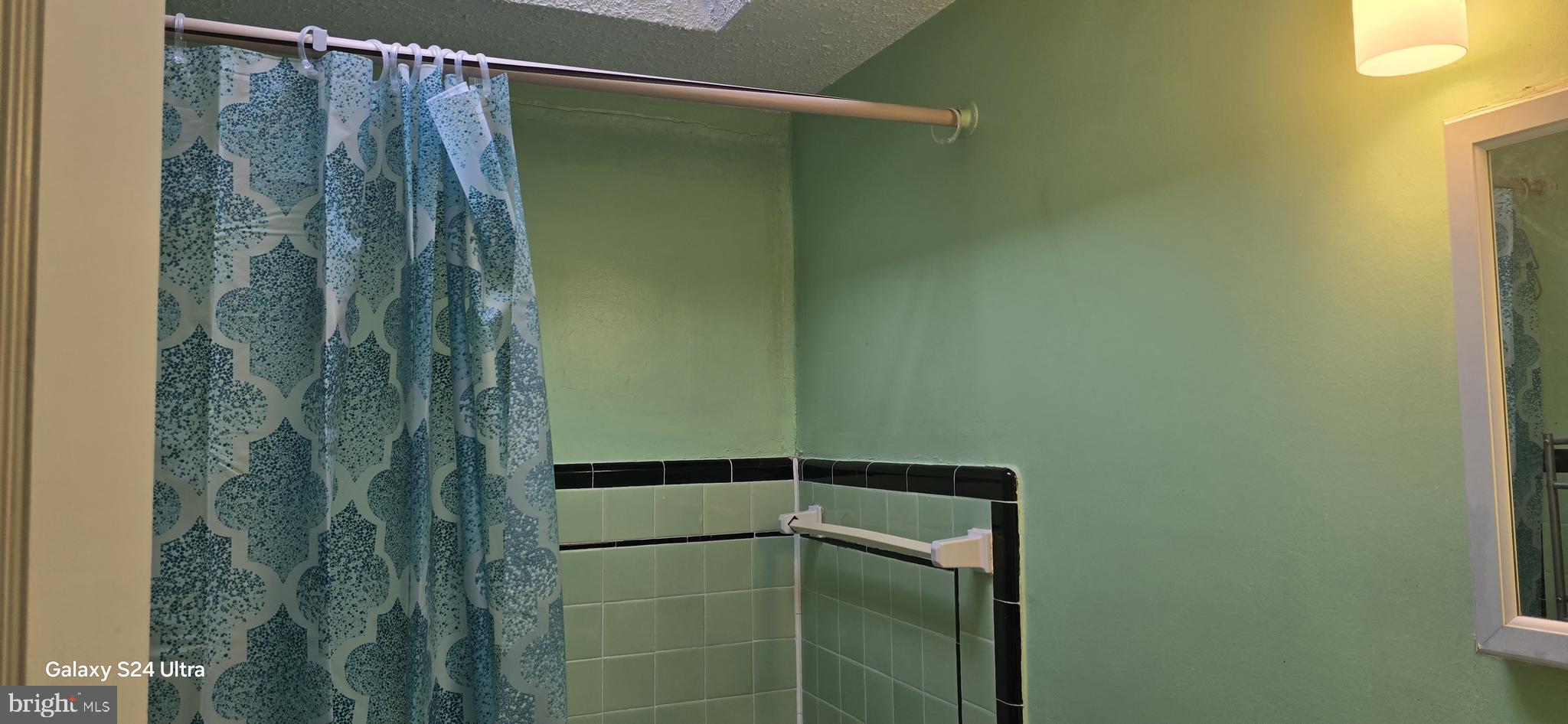 LAWNCREST - Residential