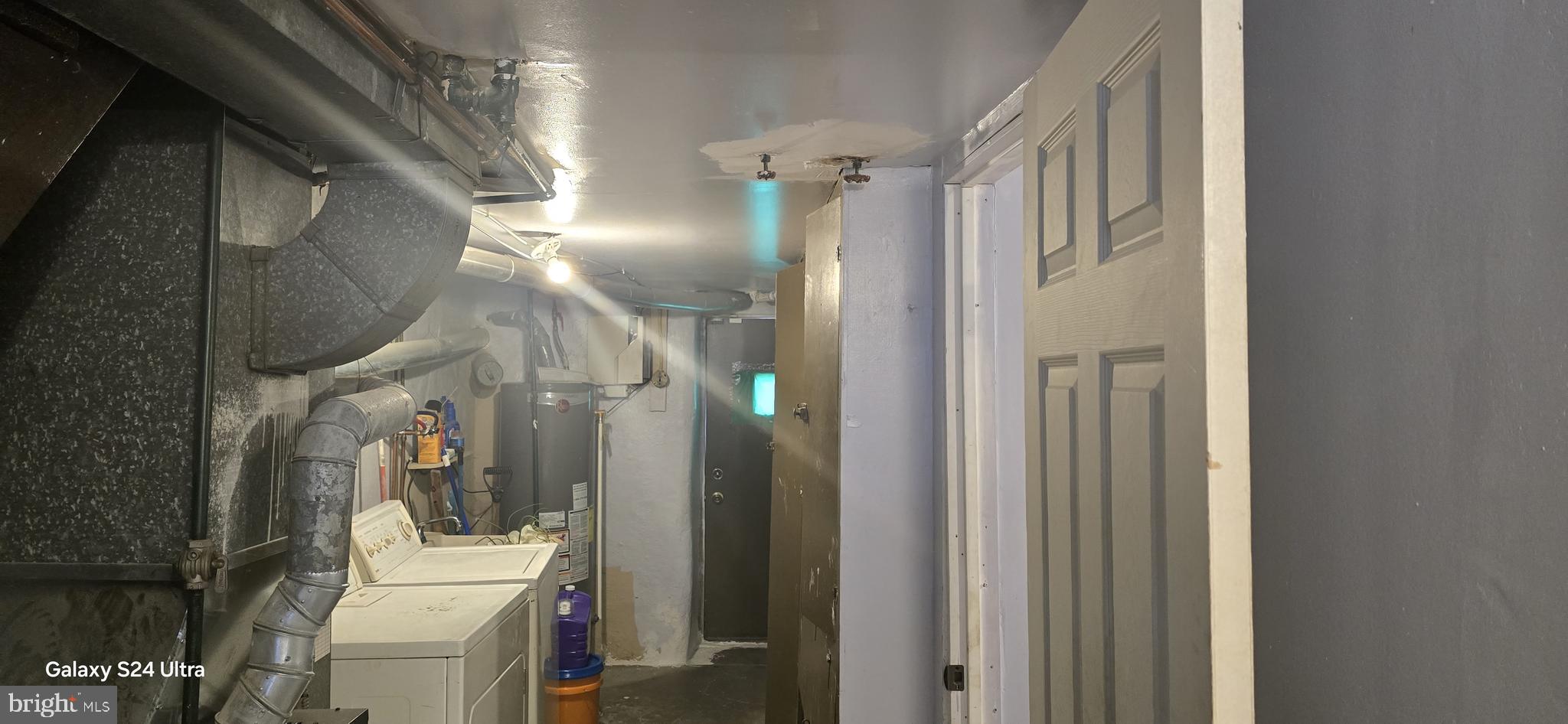 LAWNCREST - Residential