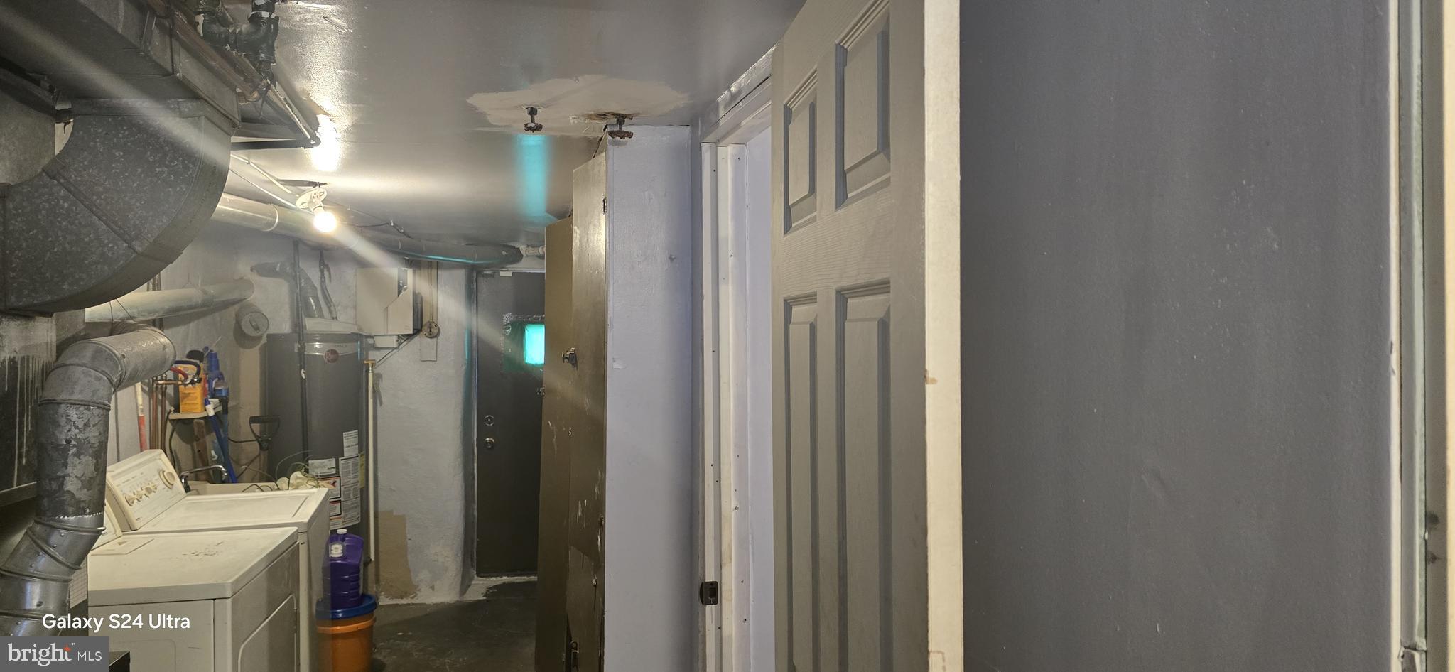 LAWNCREST - Residential