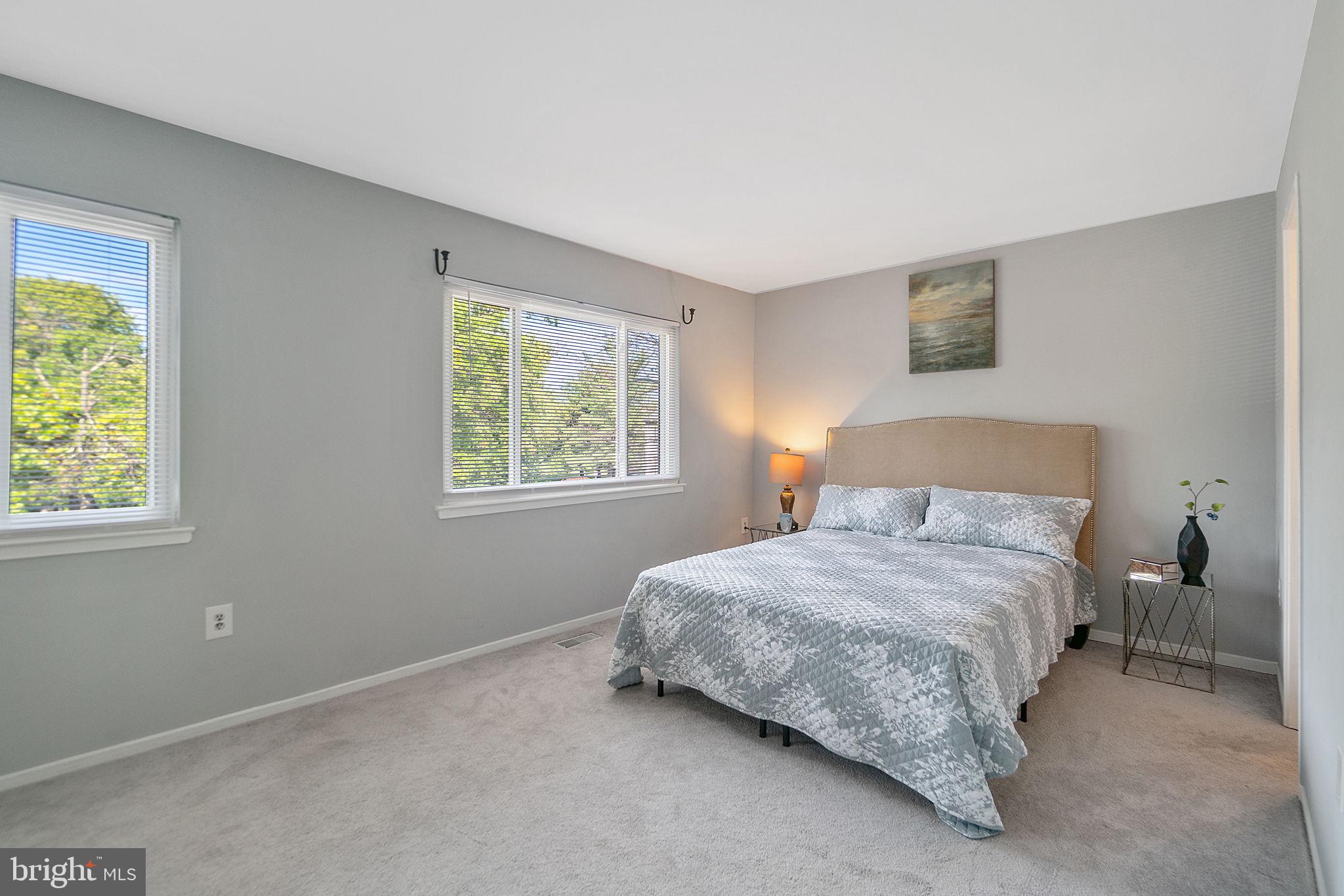 CROMWELL STATION - Residential