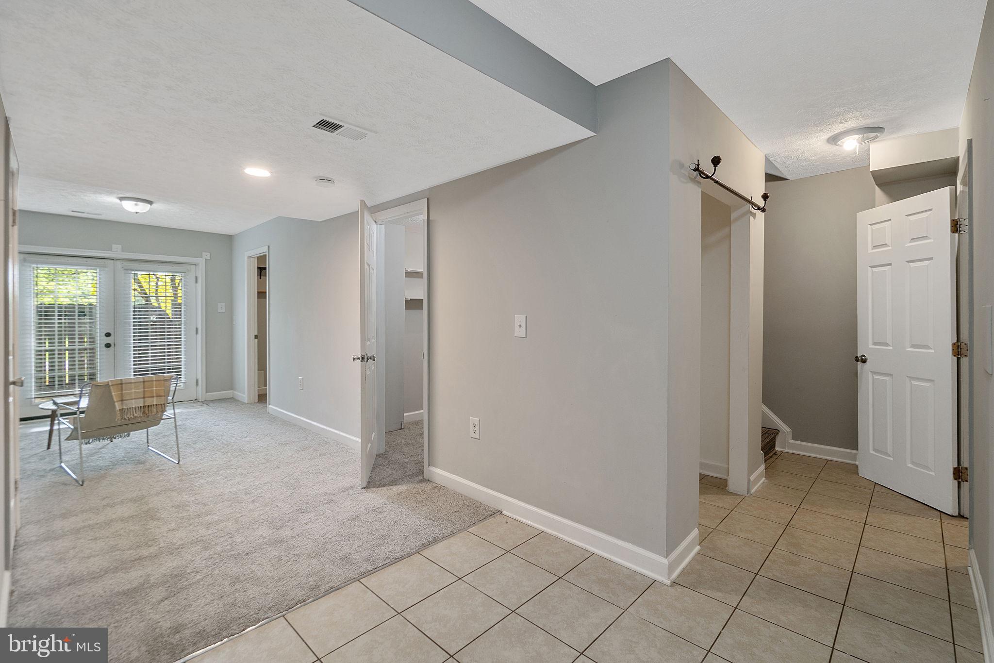 CROMWELL STATION - Residential