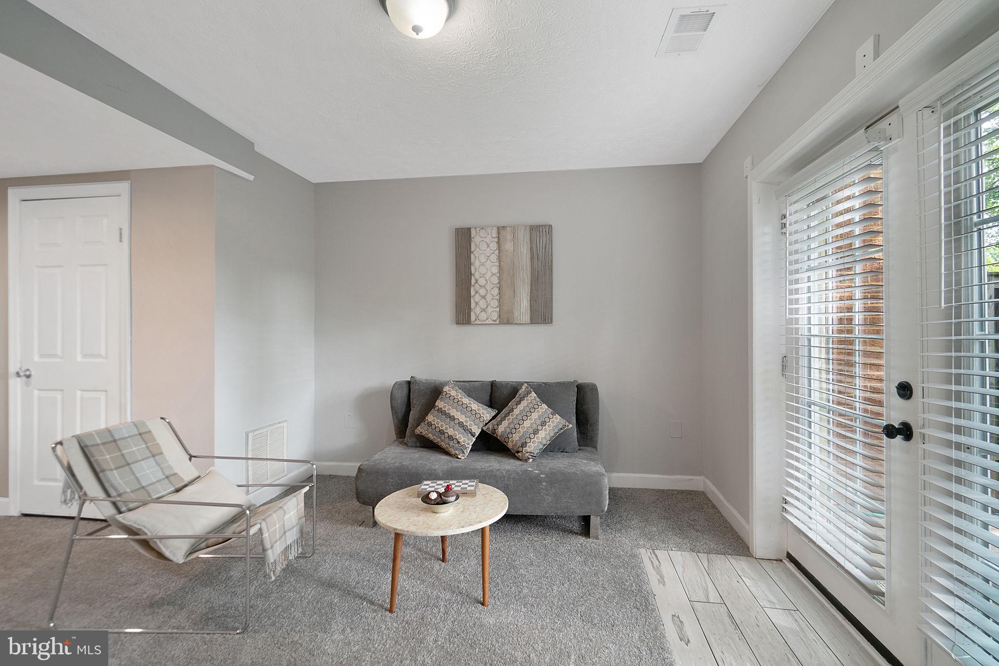 CROMWELL STATION - Residential