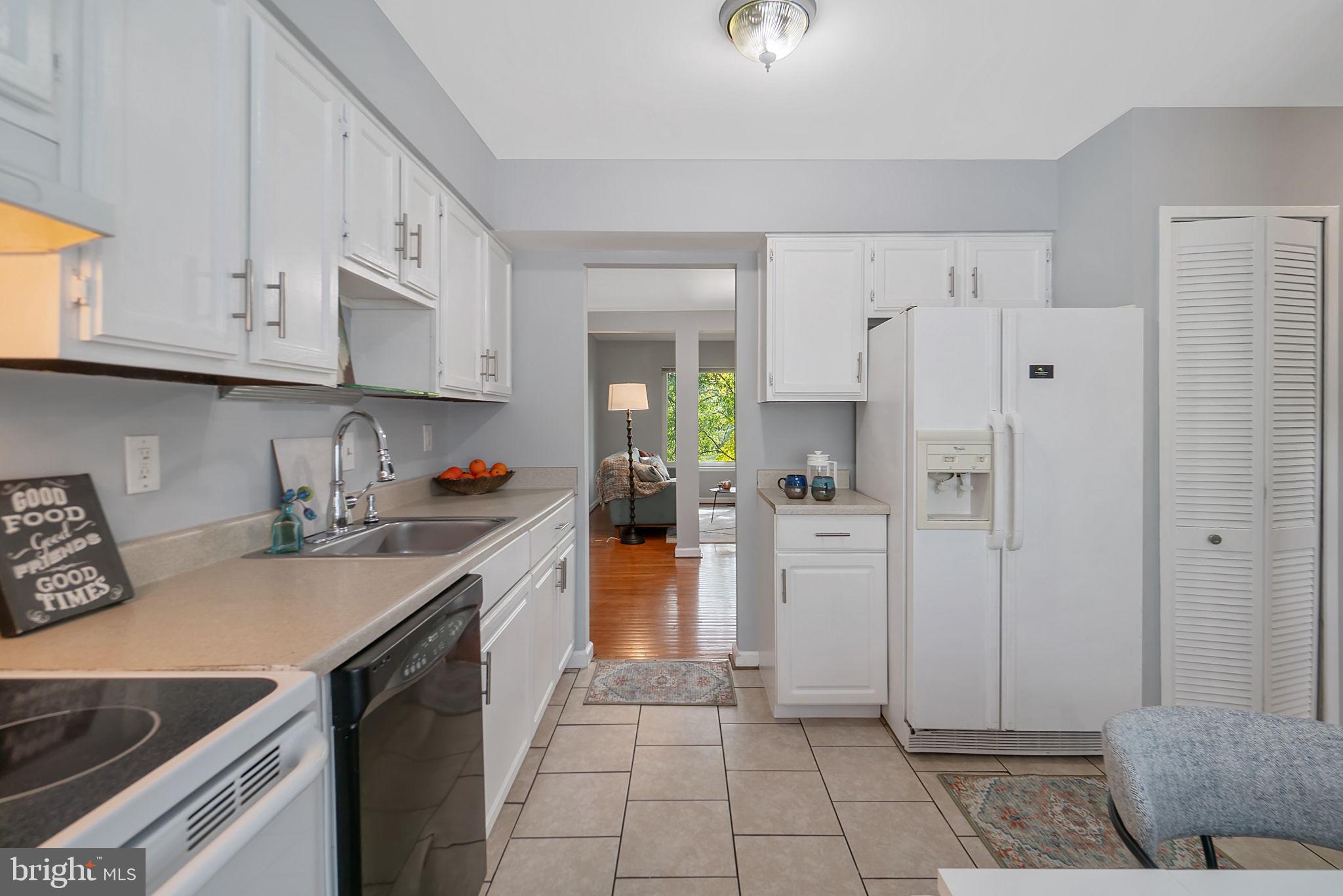 CROMWELL STATION - Residential