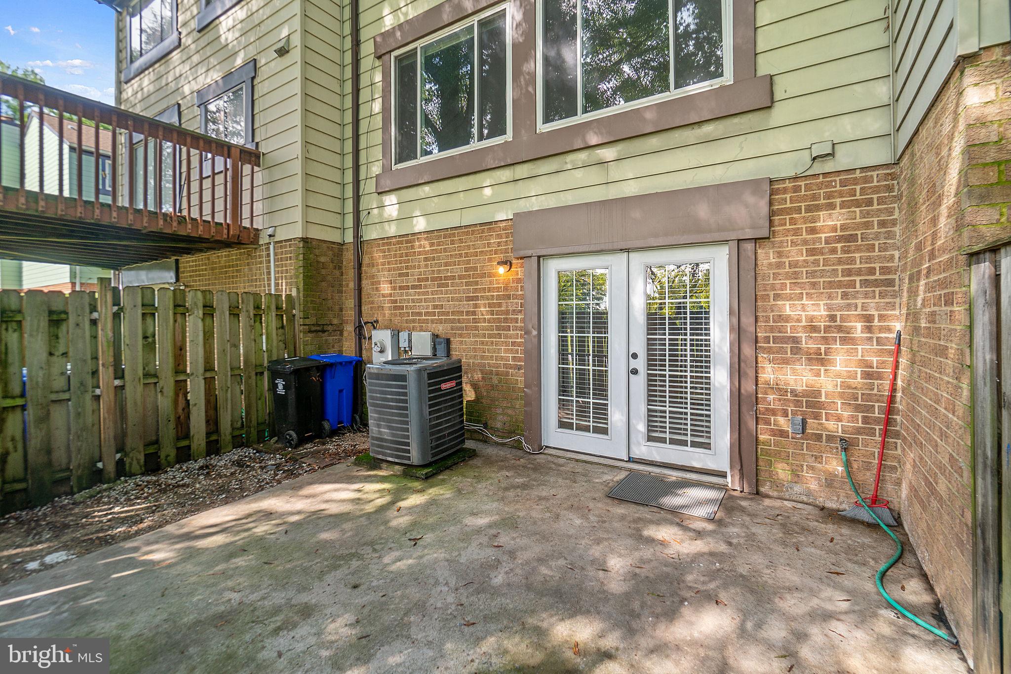 CROMWELL STATION - Residential