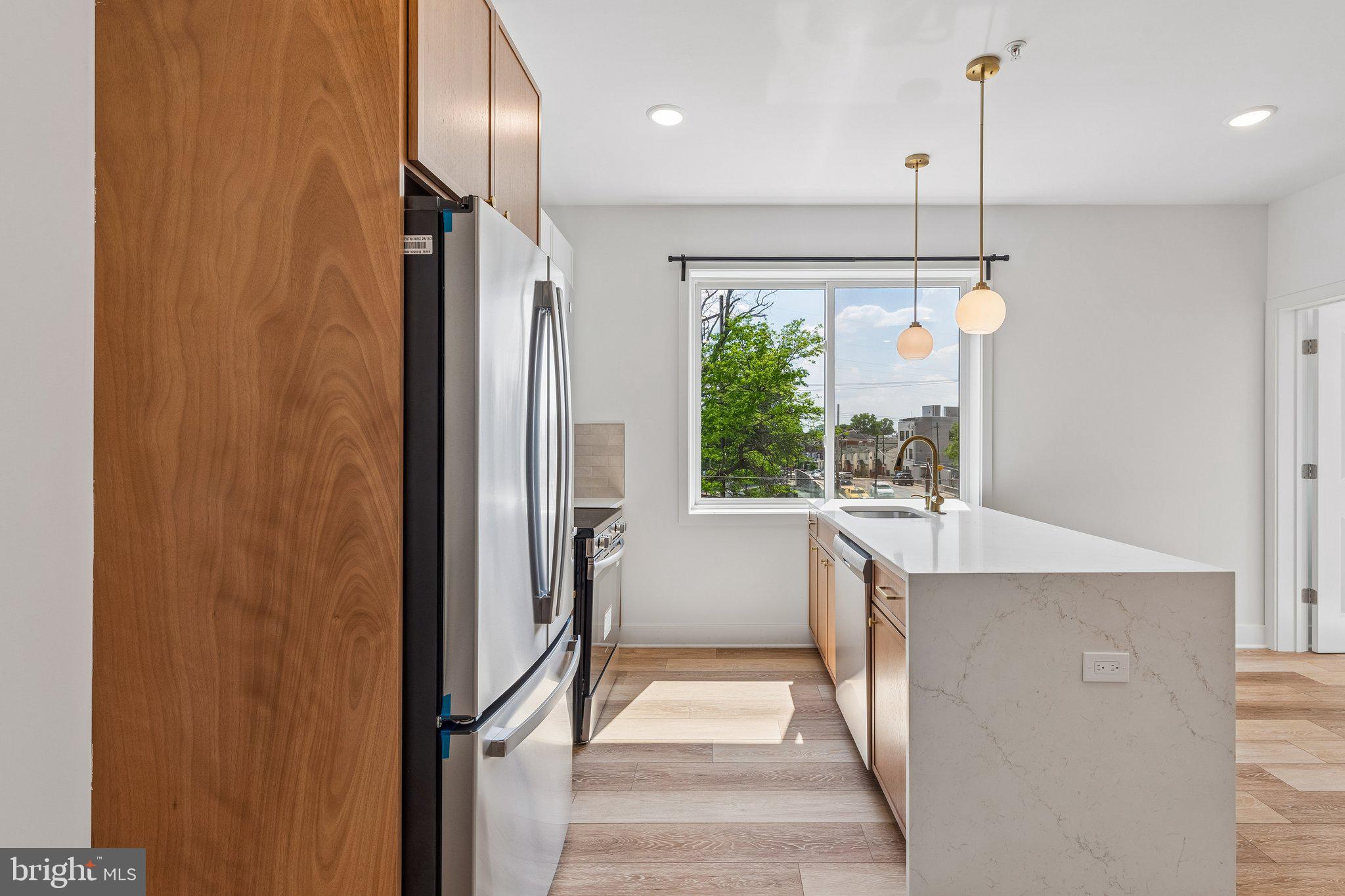 239 S FARRAGUT STREET 43 101