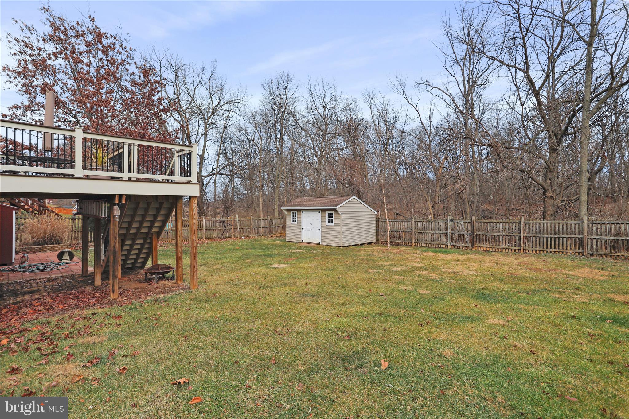 COLONIAL PARK EAST - Residential