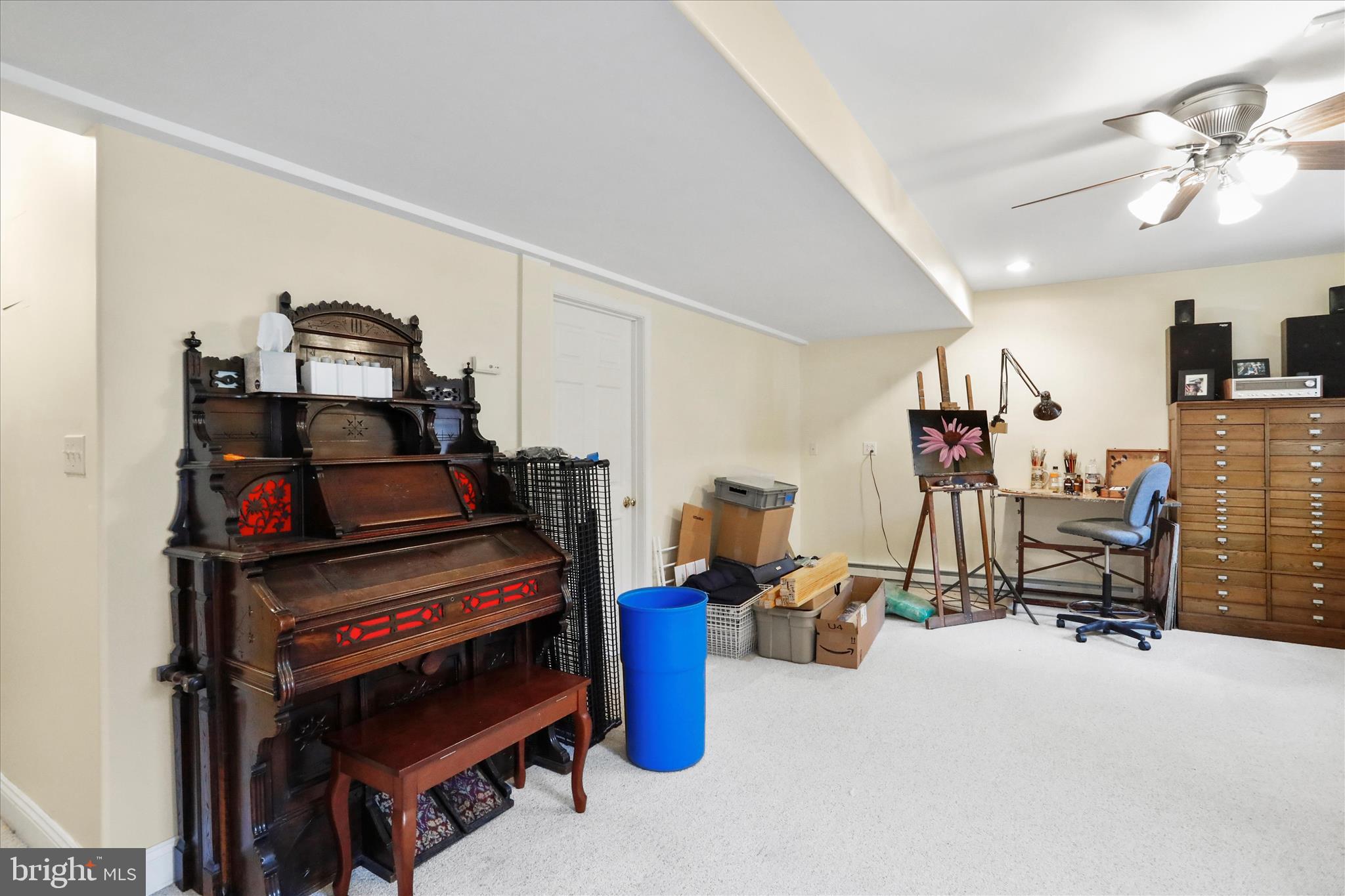 COLONIAL PARK EAST - Residential