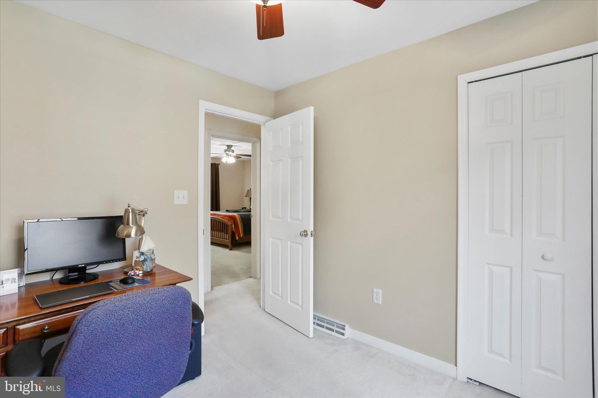 COLONIAL PARK EAST - Residential