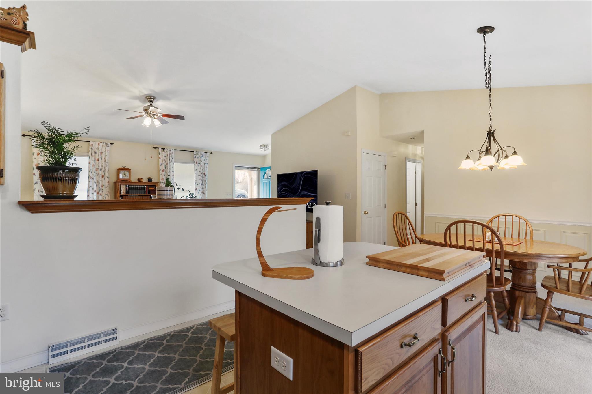 COLONIAL PARK EAST - Residential