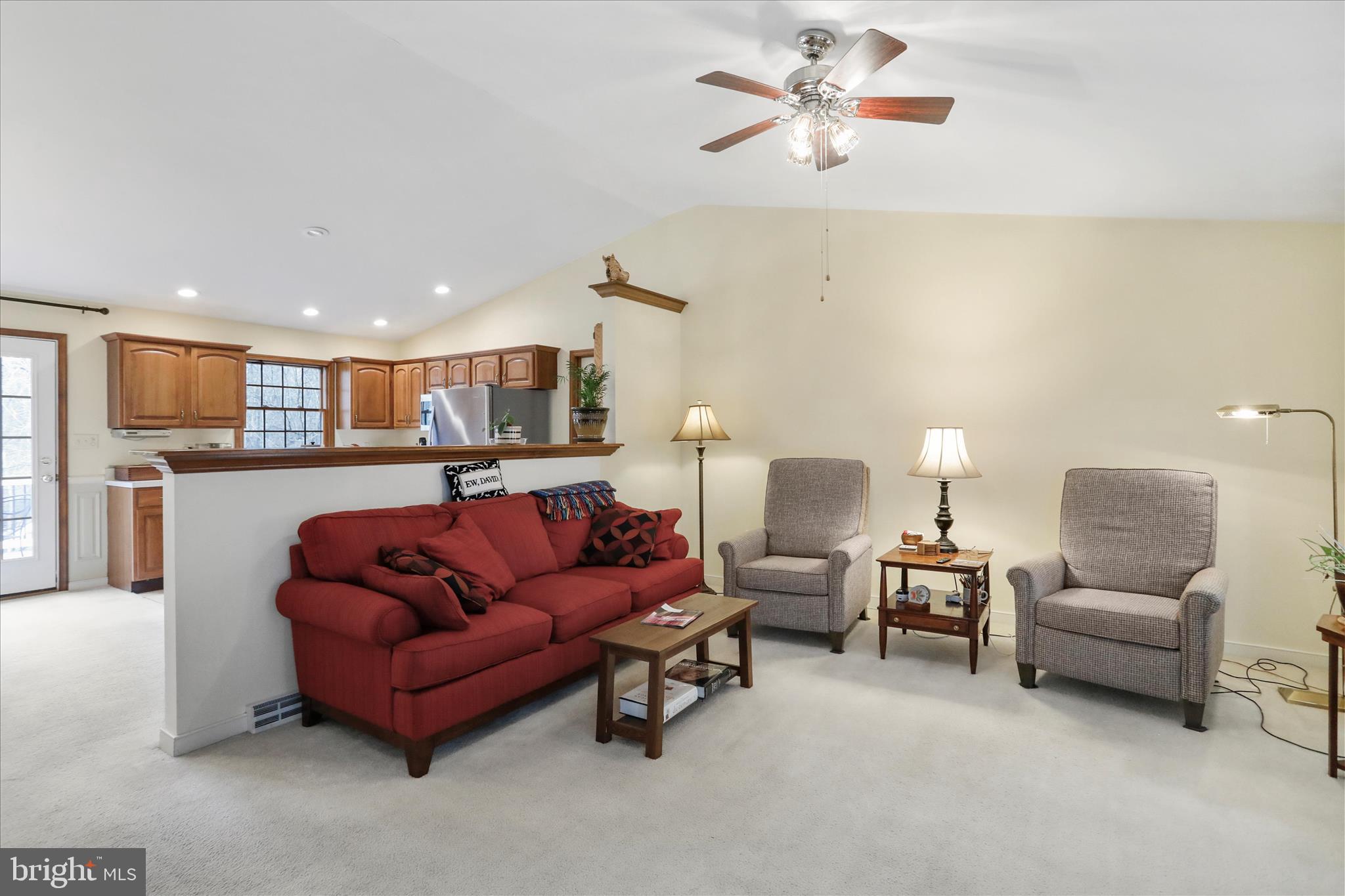 COLONIAL PARK EAST - Residential