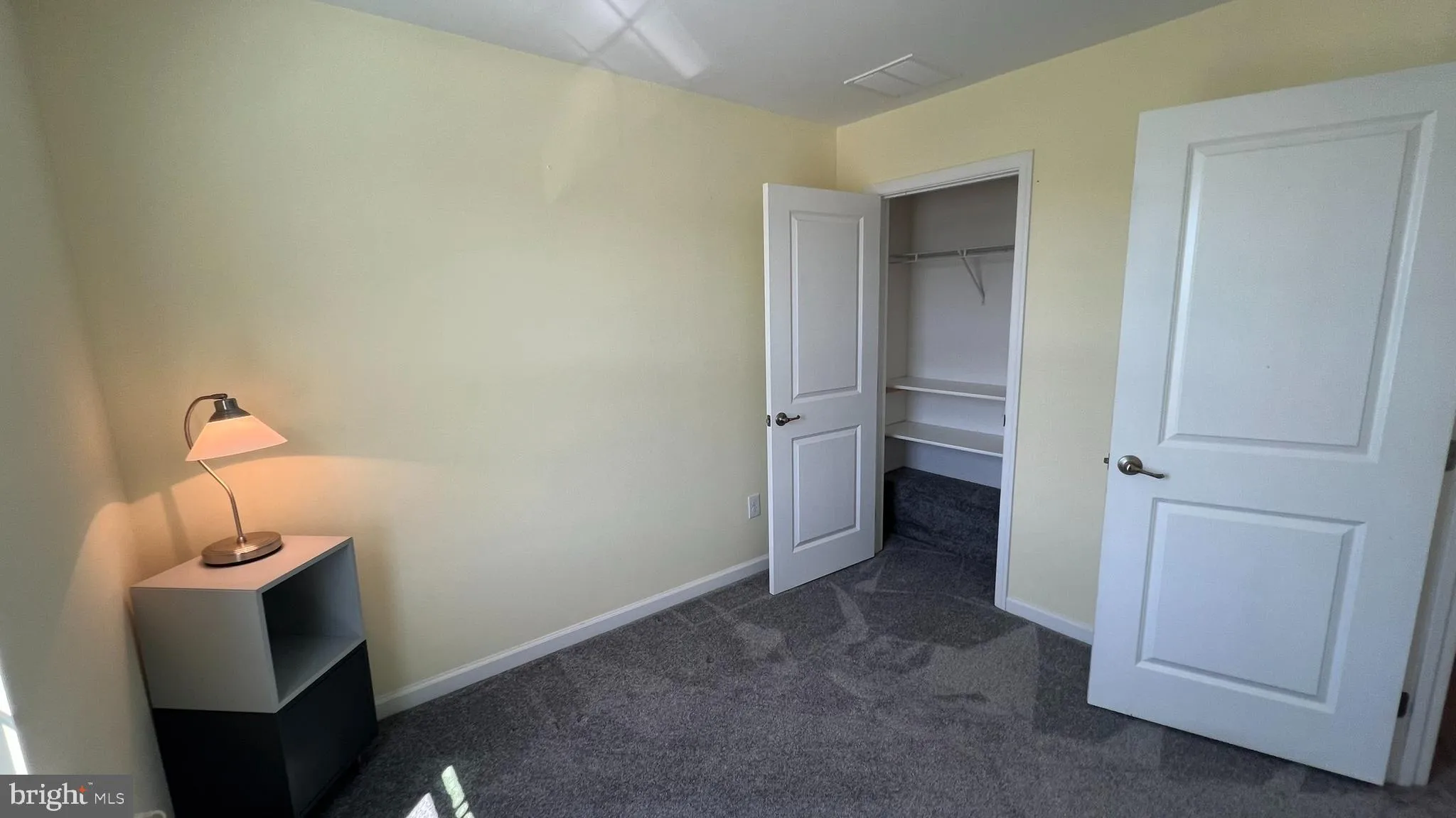 Sicklerville, New Jersey 08081, United States, 3 Bedrooms Bedrooms, ,3 BathroomsBathrooms,Residential,Pending,196903