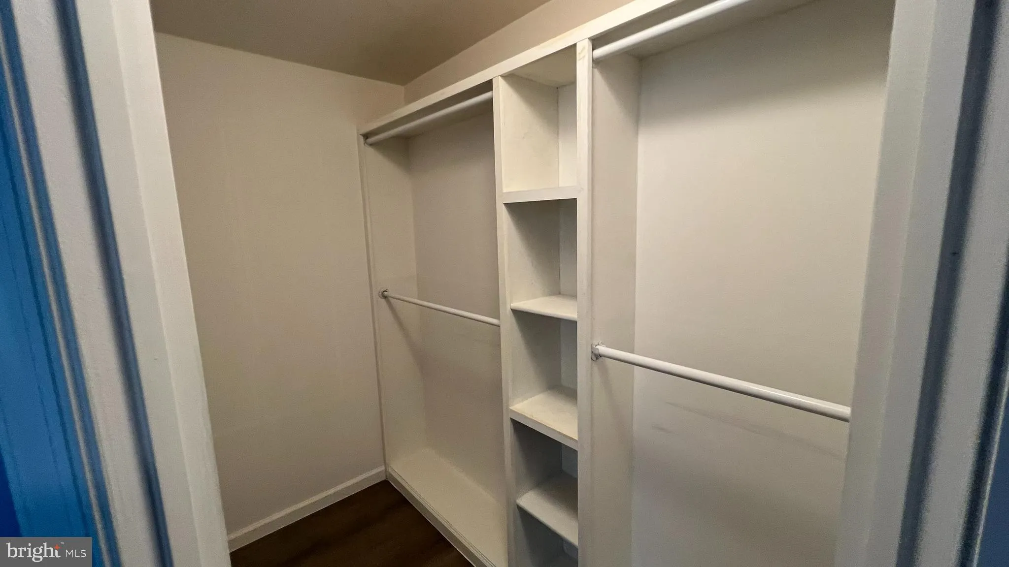 Sicklerville, New Jersey 08081, United States, 3 Bedrooms Bedrooms, ,3 BathroomsBathrooms,Residential,Pending,196903