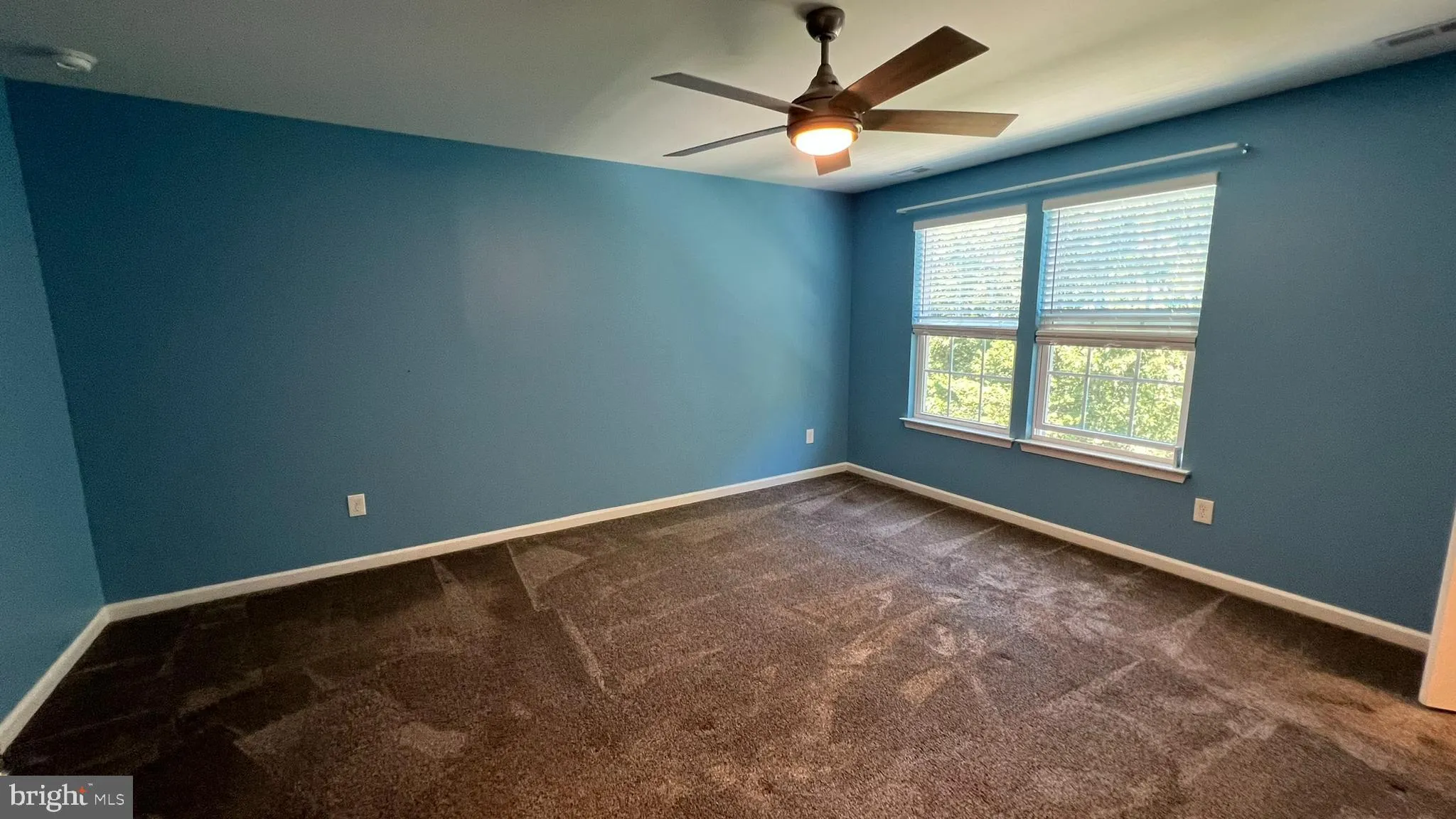 Sicklerville, New Jersey 08081, United States, 3 Bedrooms Bedrooms, ,3 BathroomsBathrooms,Residential,Pending,196903