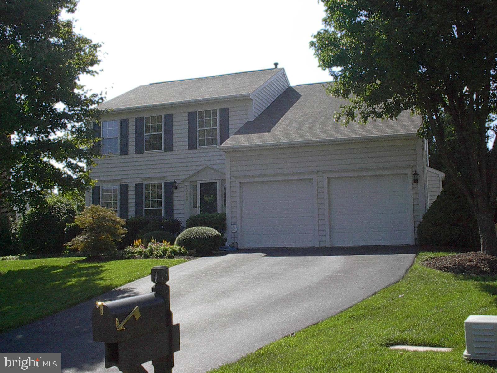 WELLINGTON/CLOVERHILL - Residential