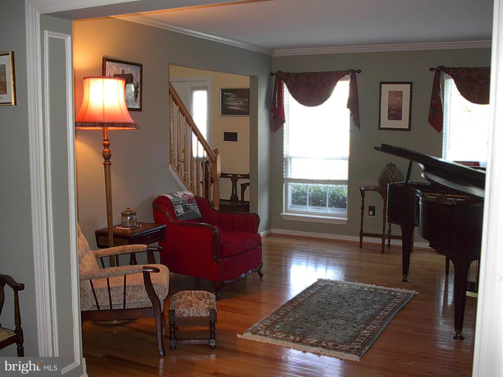 WELLINGTON/CLOVERHILL - Residential