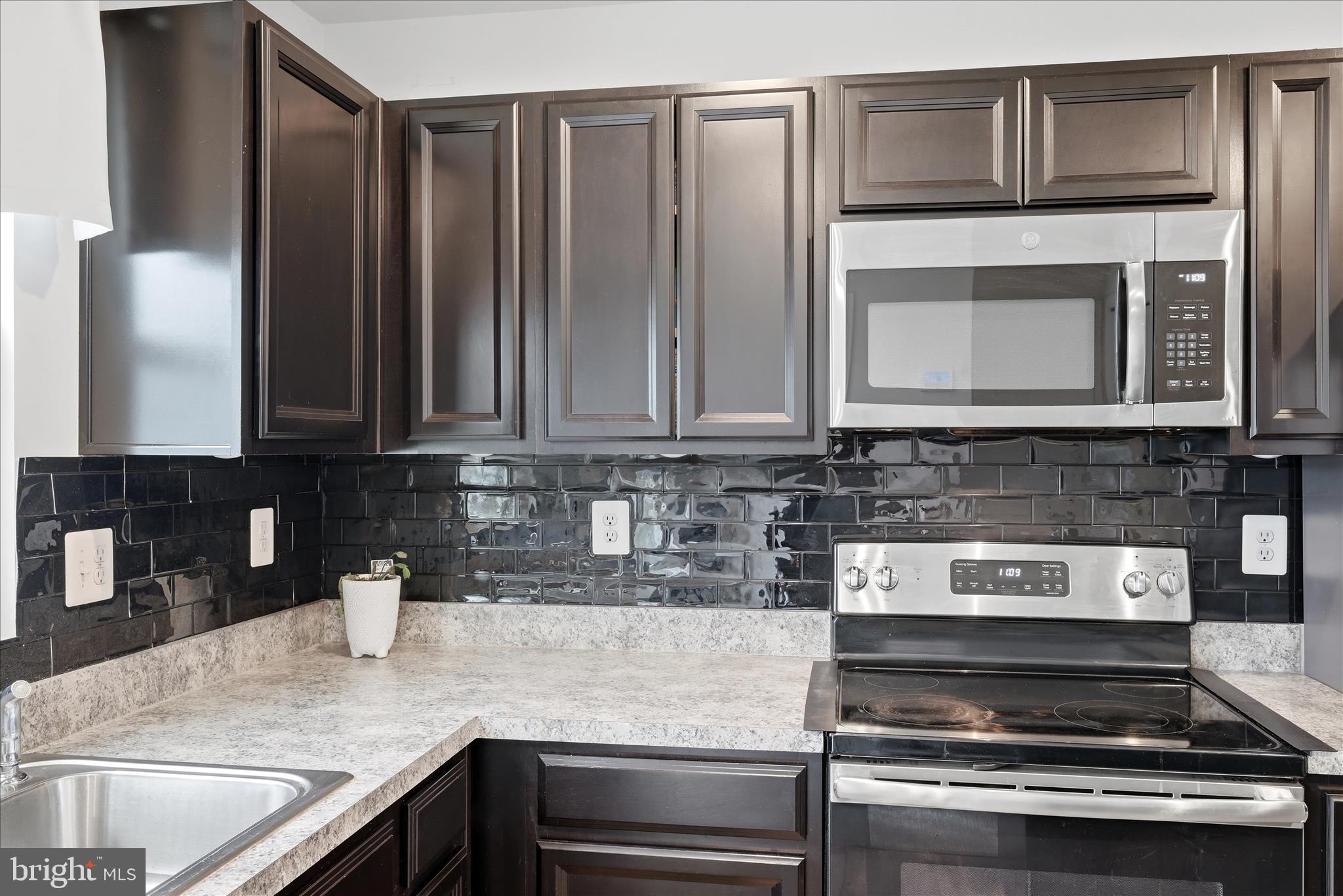 CHANDLERS GLEN - Residential