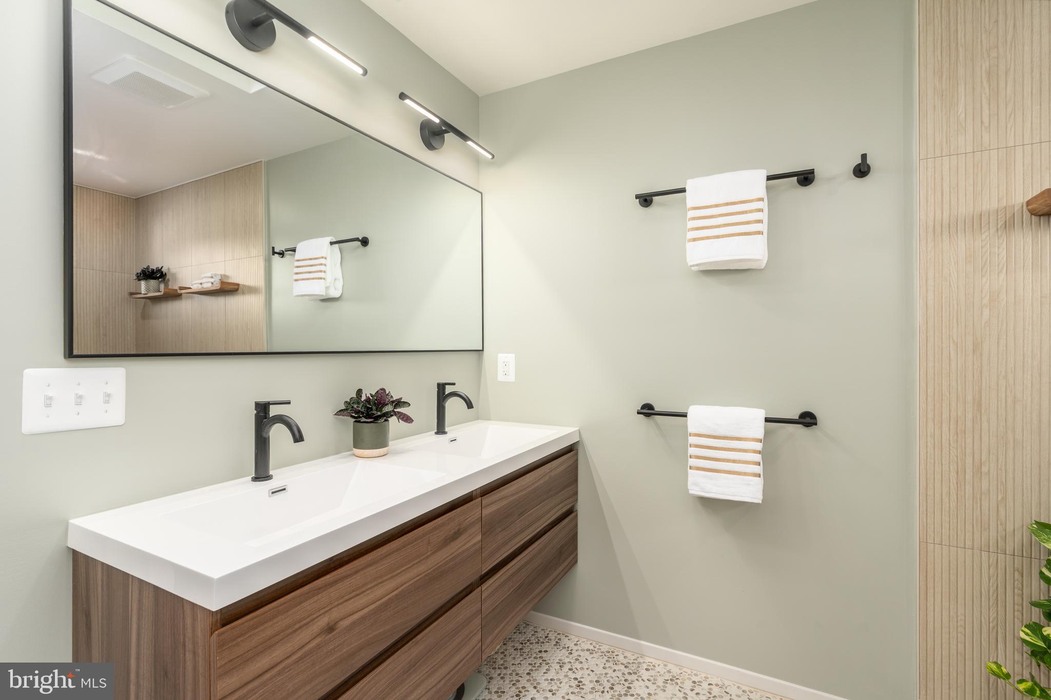 HOMEWOOD - Residential