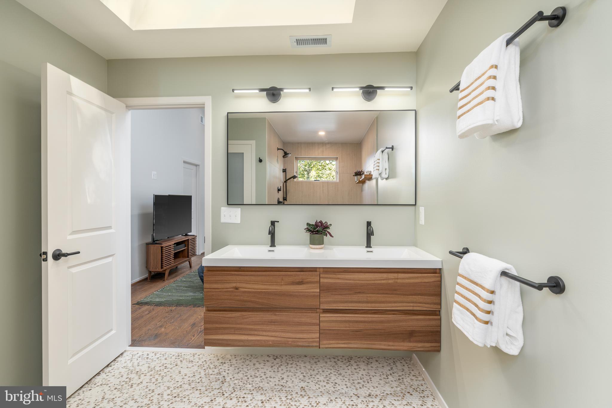 HOMEWOOD - Residential