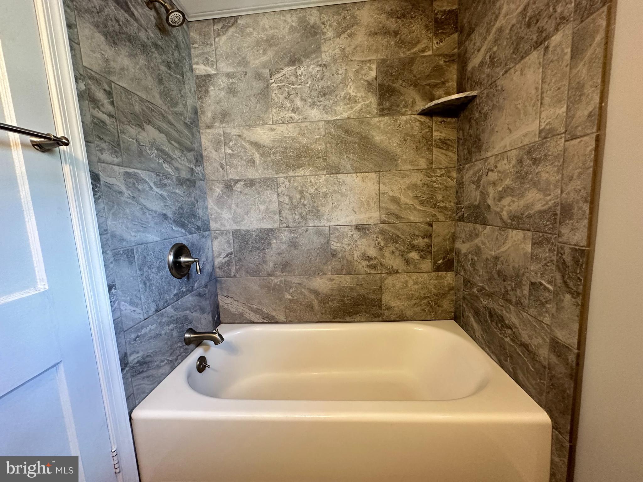 DOYLESTOWN BORO - Residential Lease