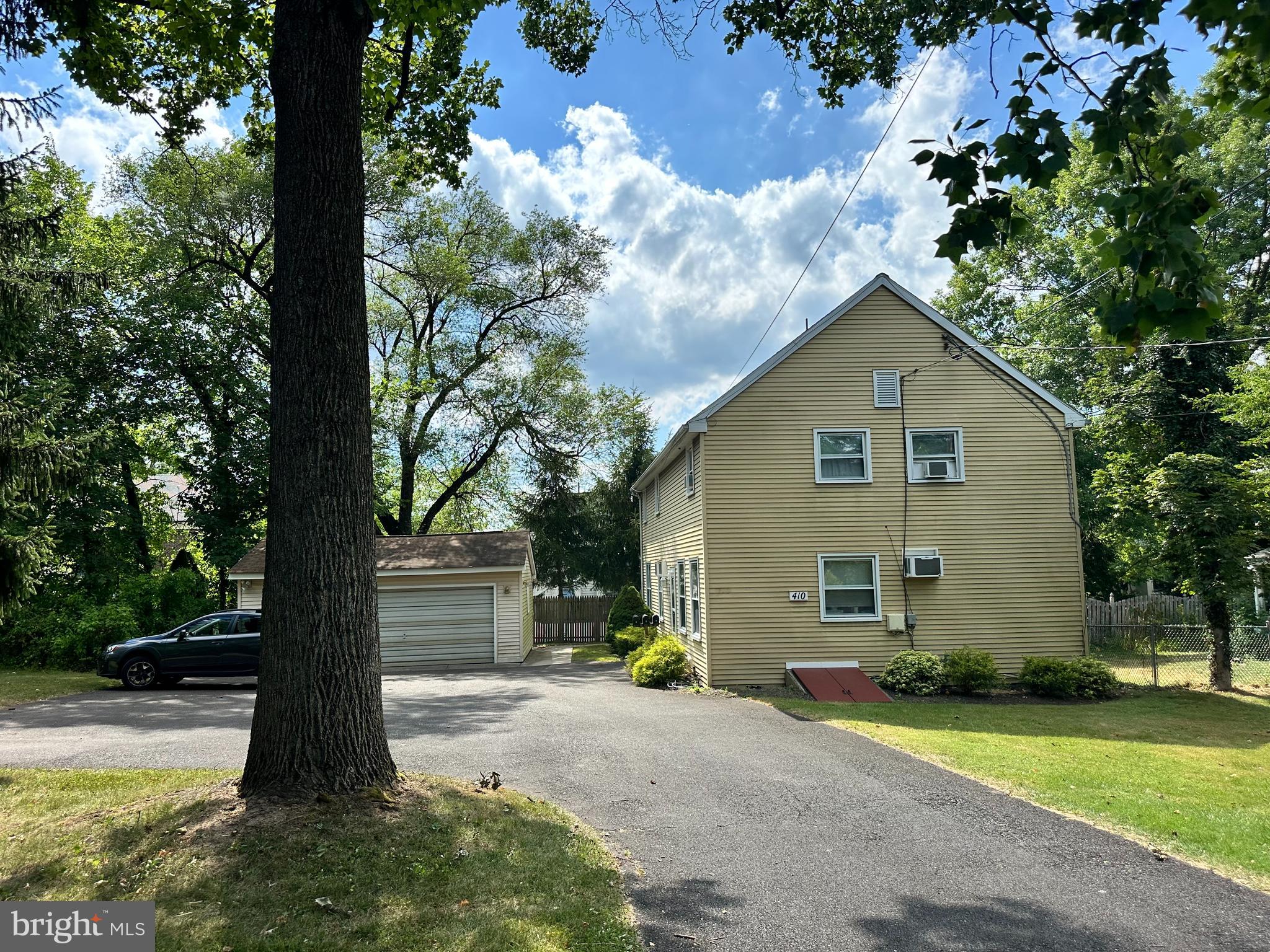 DOYLESTOWN BORO - Residential Lease