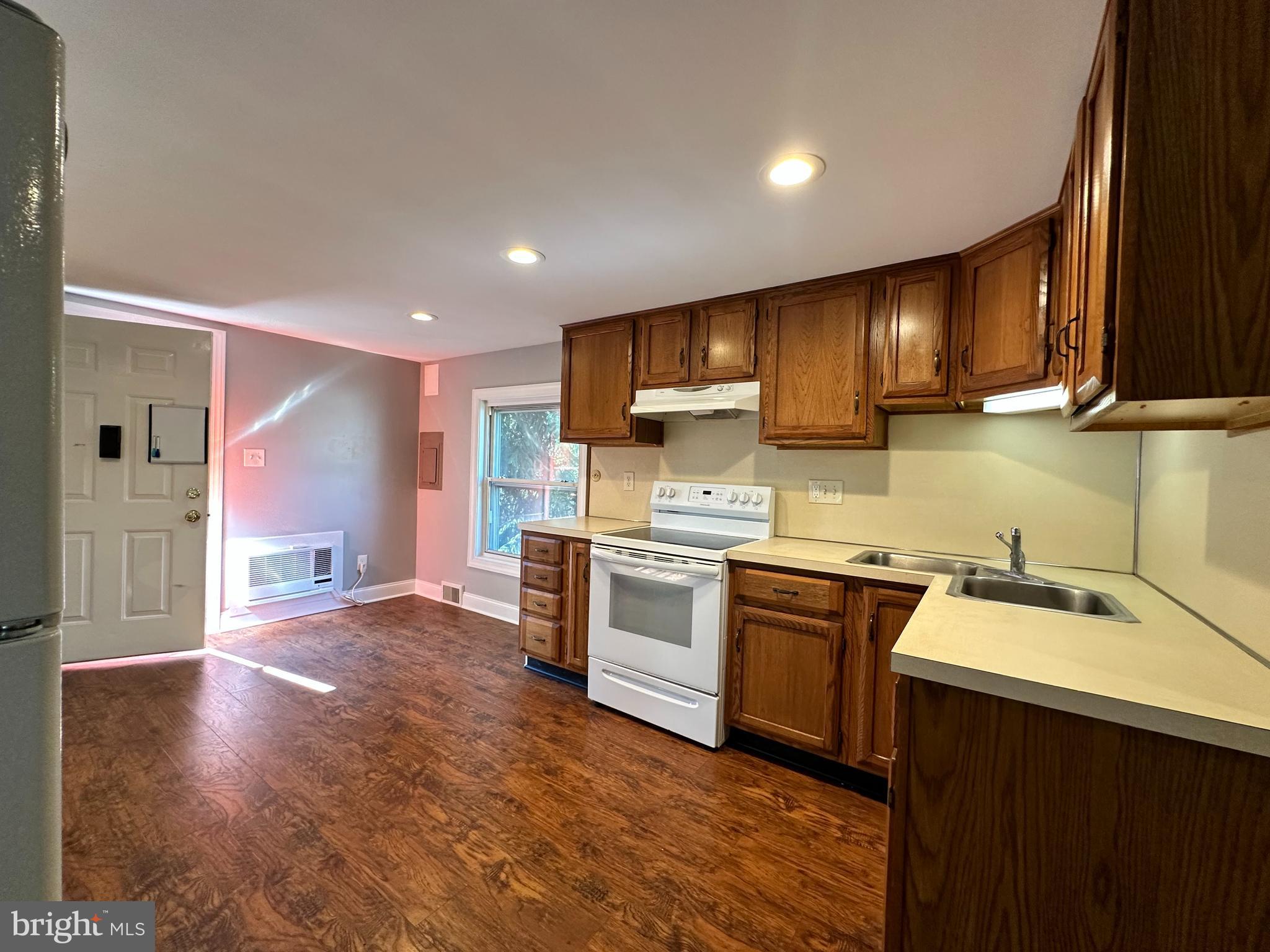 DOYLESTOWN BORO - Residential Lease