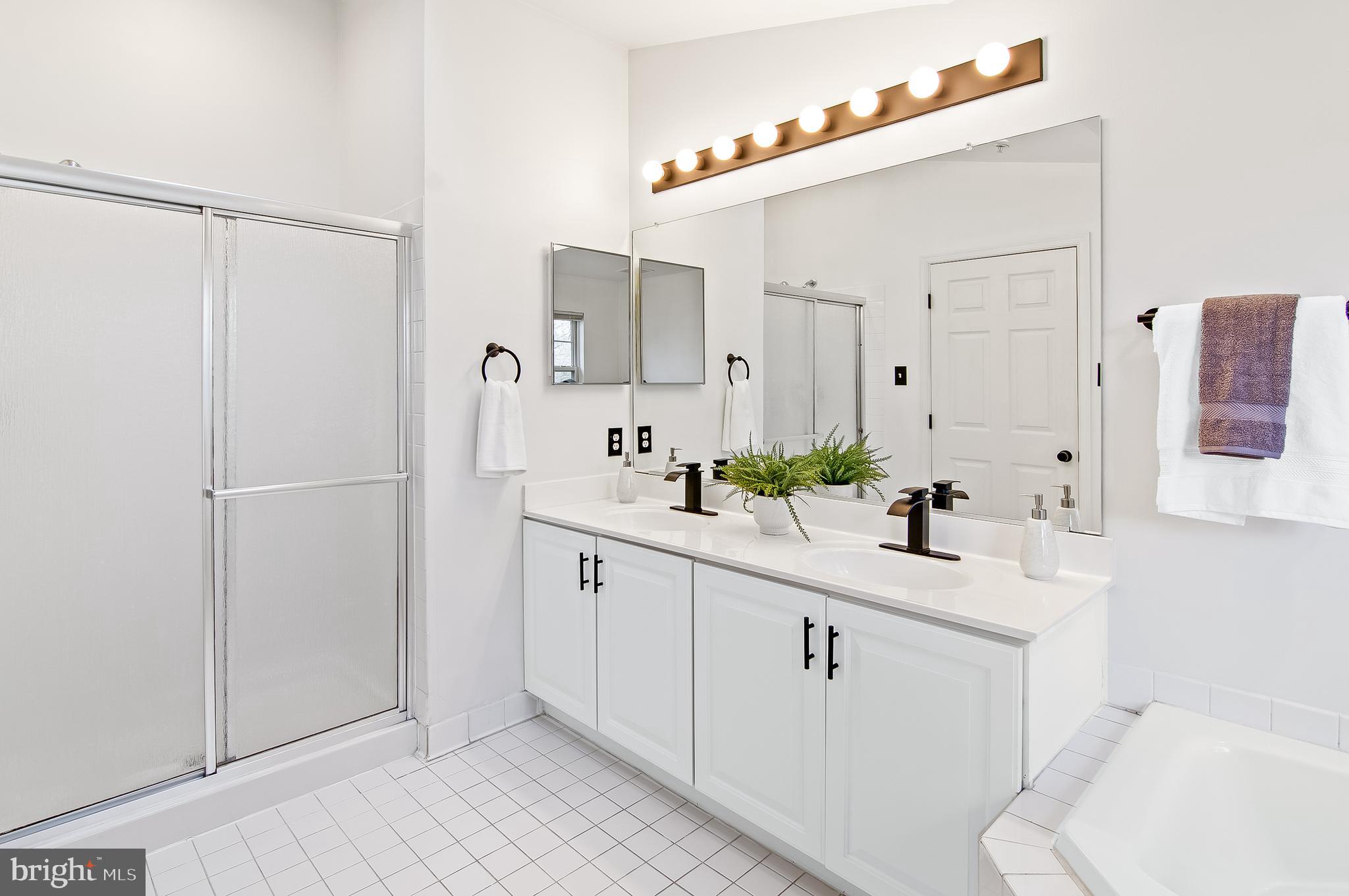 PINEY ORCHARD - Residential