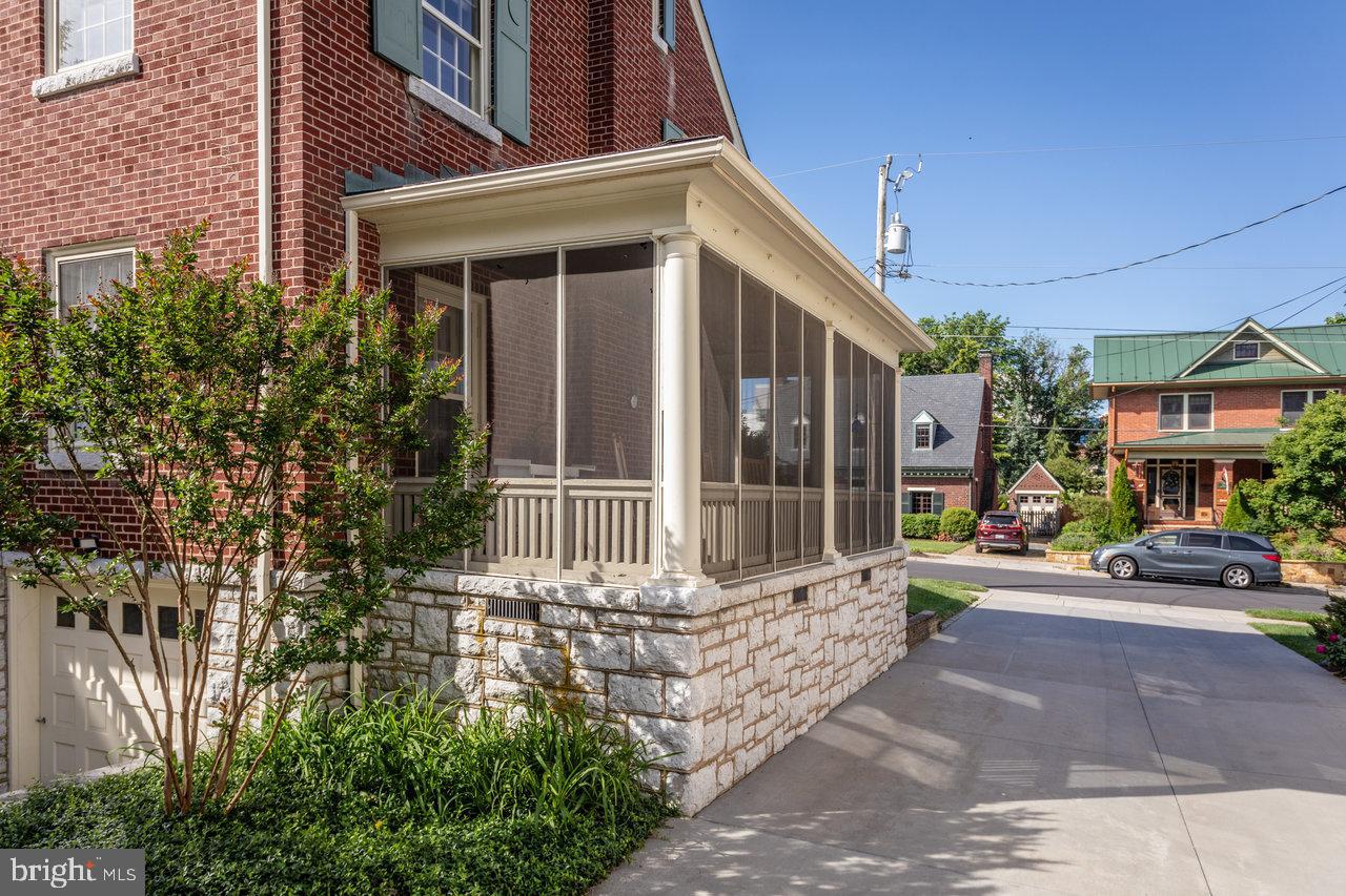 OLD TOWN - Residential