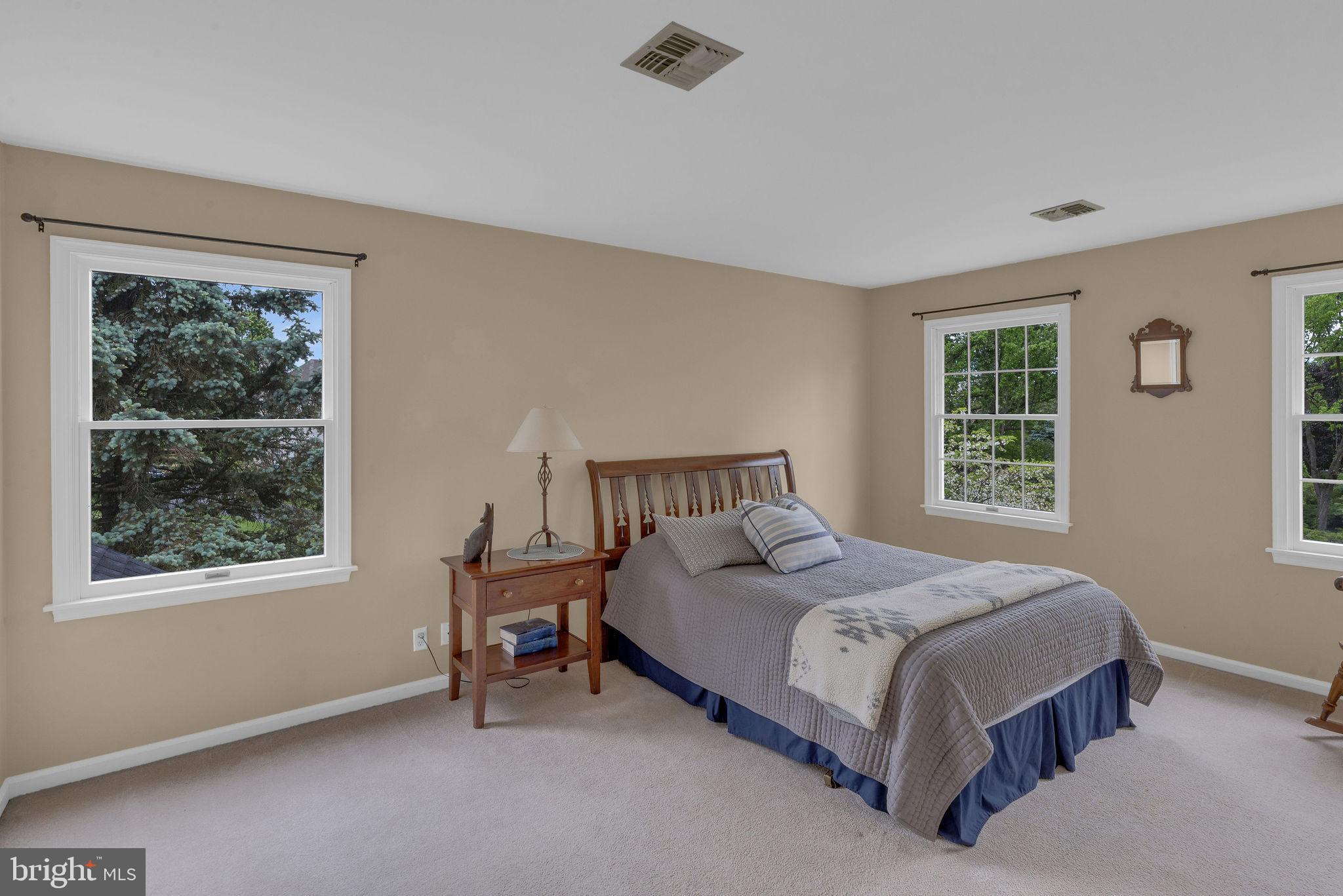 RIVERSTONE - Residential