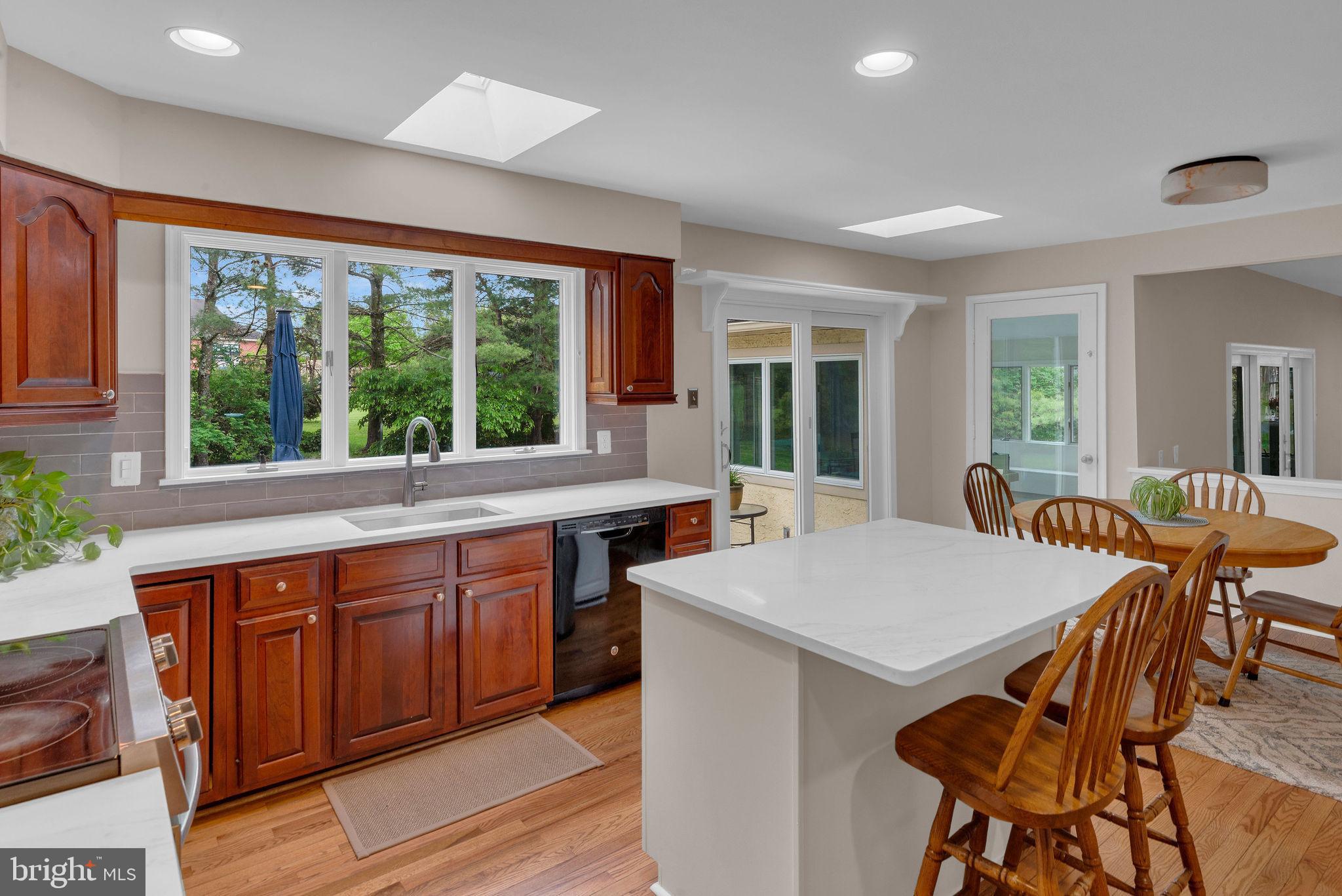 RIVERSTONE - Residential