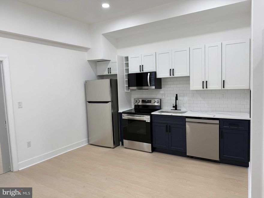 Brand new 2 Bedroom 1 Bathroom large unit with luxury finishes!!! This will not last long! Voucher holders are welcomed. Owner pays Water Utility, and the tenant is responsible for the Electricity, Internet/Cable etc. This unit comes equipped with in unit washer/dryer, brand new kitchen appliances (microwave, stove, refrigerator, and dishwasher) and newly installed HVAC System. Small dogs are welcomed