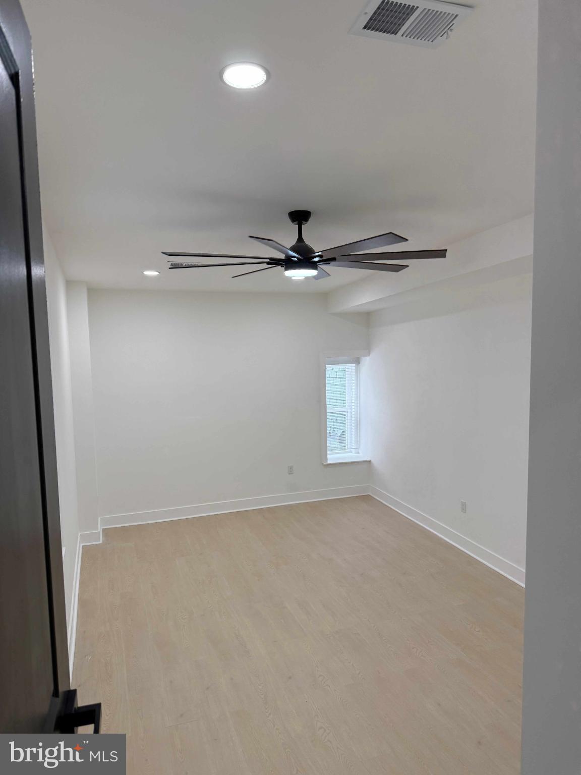 HARLEM PARK - Residential Lease