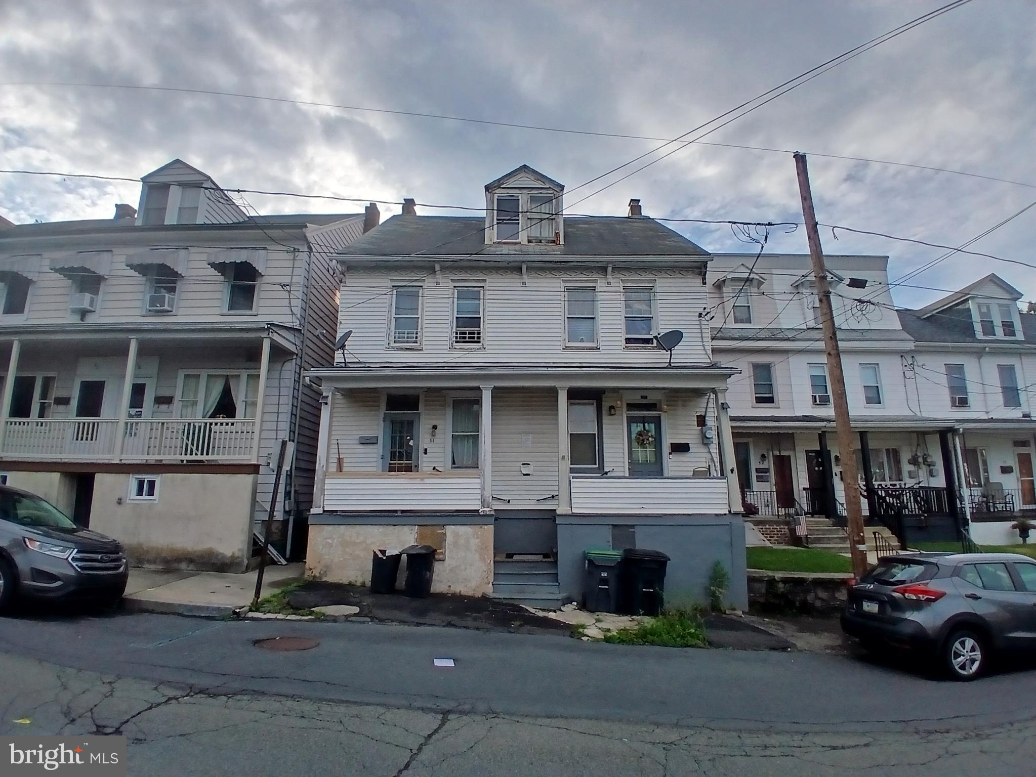 54 WIGGAN STREET 56