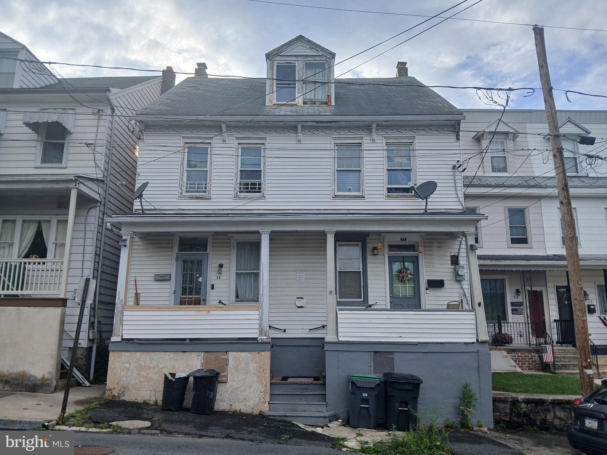 54 WIGGAN STREET 56