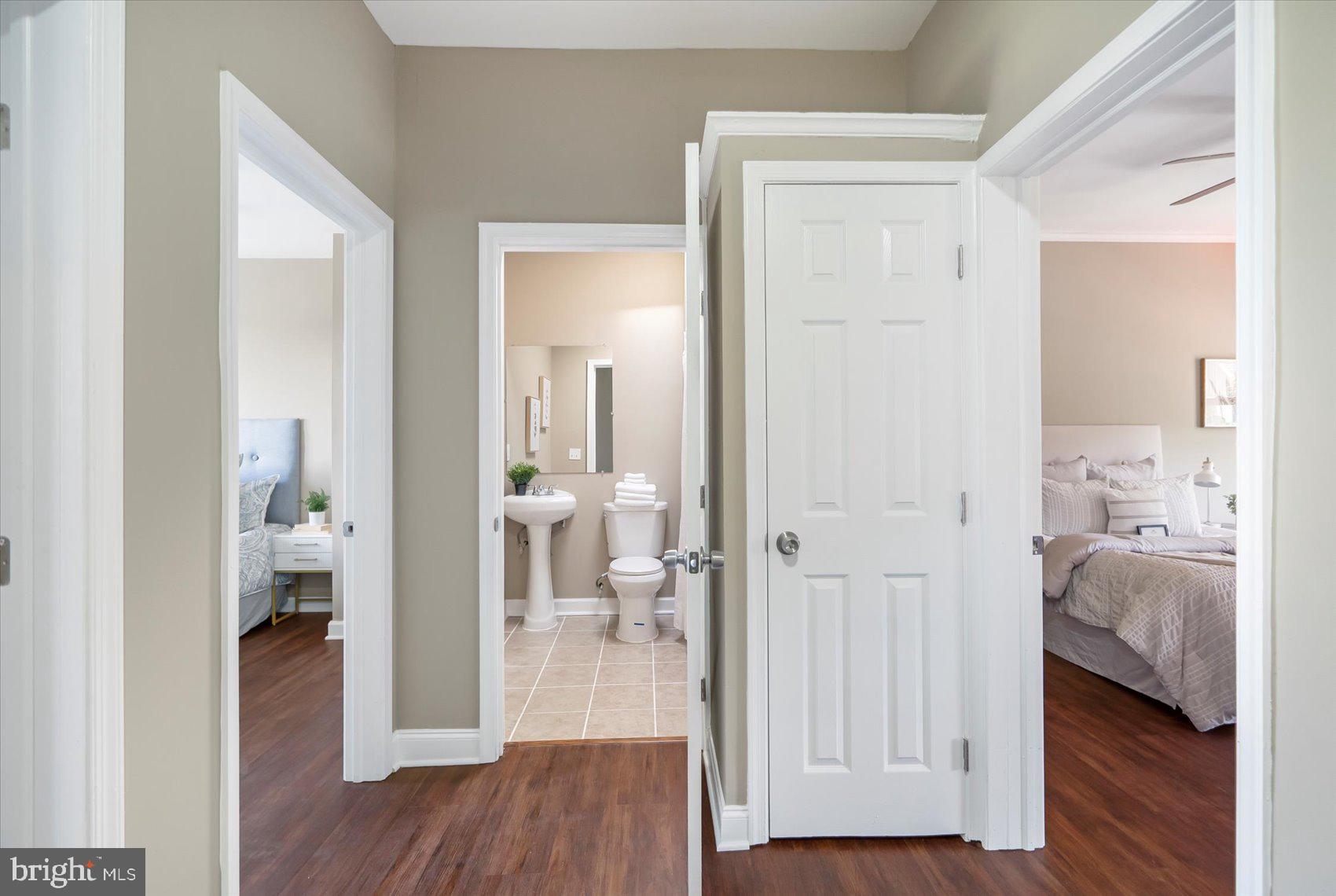 LAKE MONTEBELLO - Residential