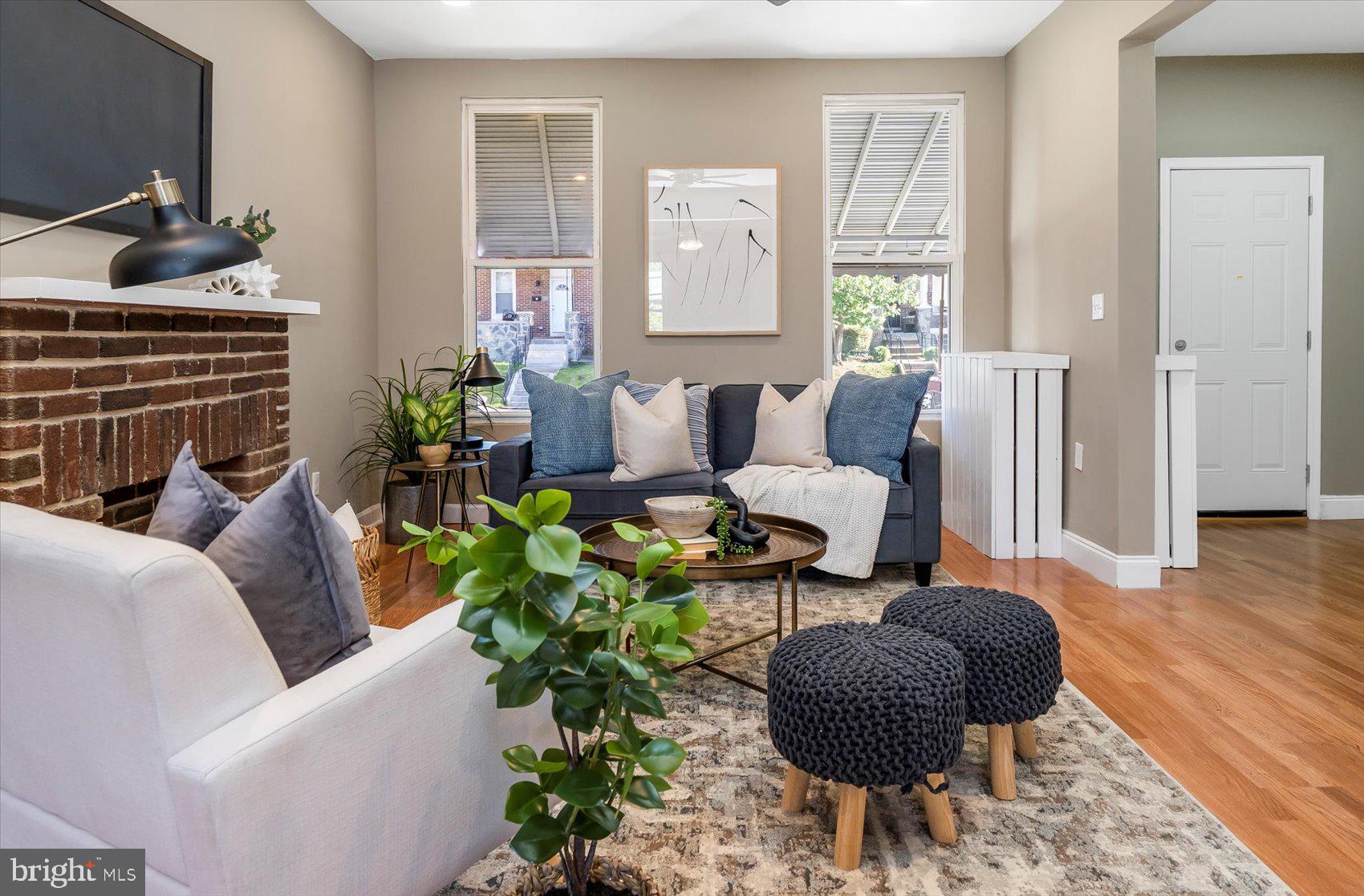 LAKE MONTEBELLO - Residential