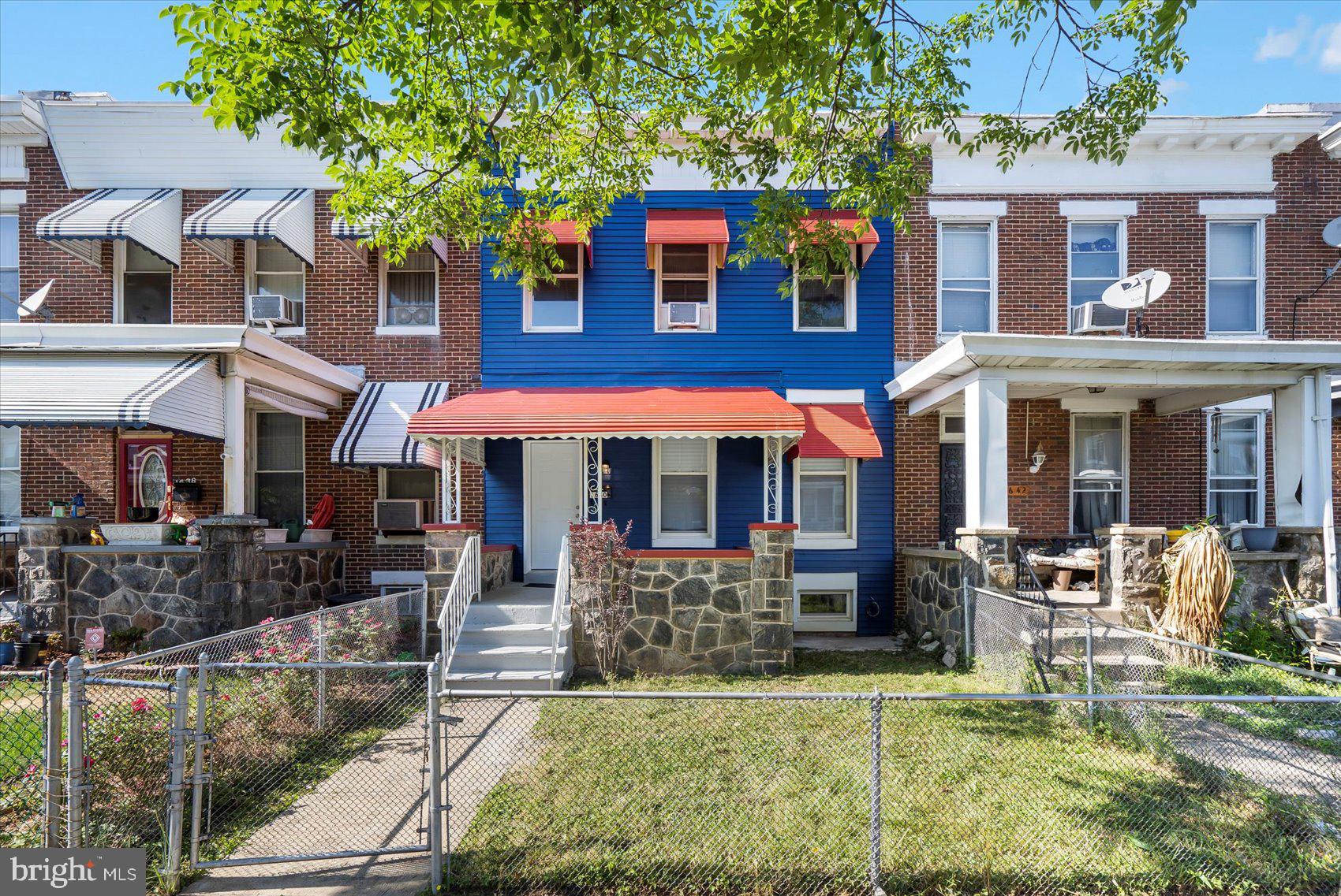 LAKE MONTEBELLO - Residential