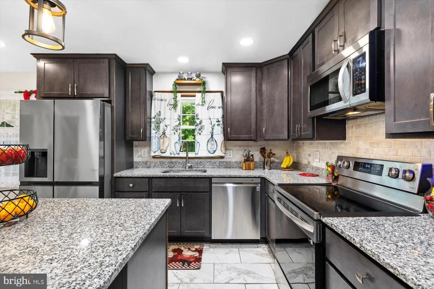 Montross, Virginia 22520, United States, 4 Bedrooms Bedrooms, ,3 BathroomsBathrooms,Residential,Active,198701