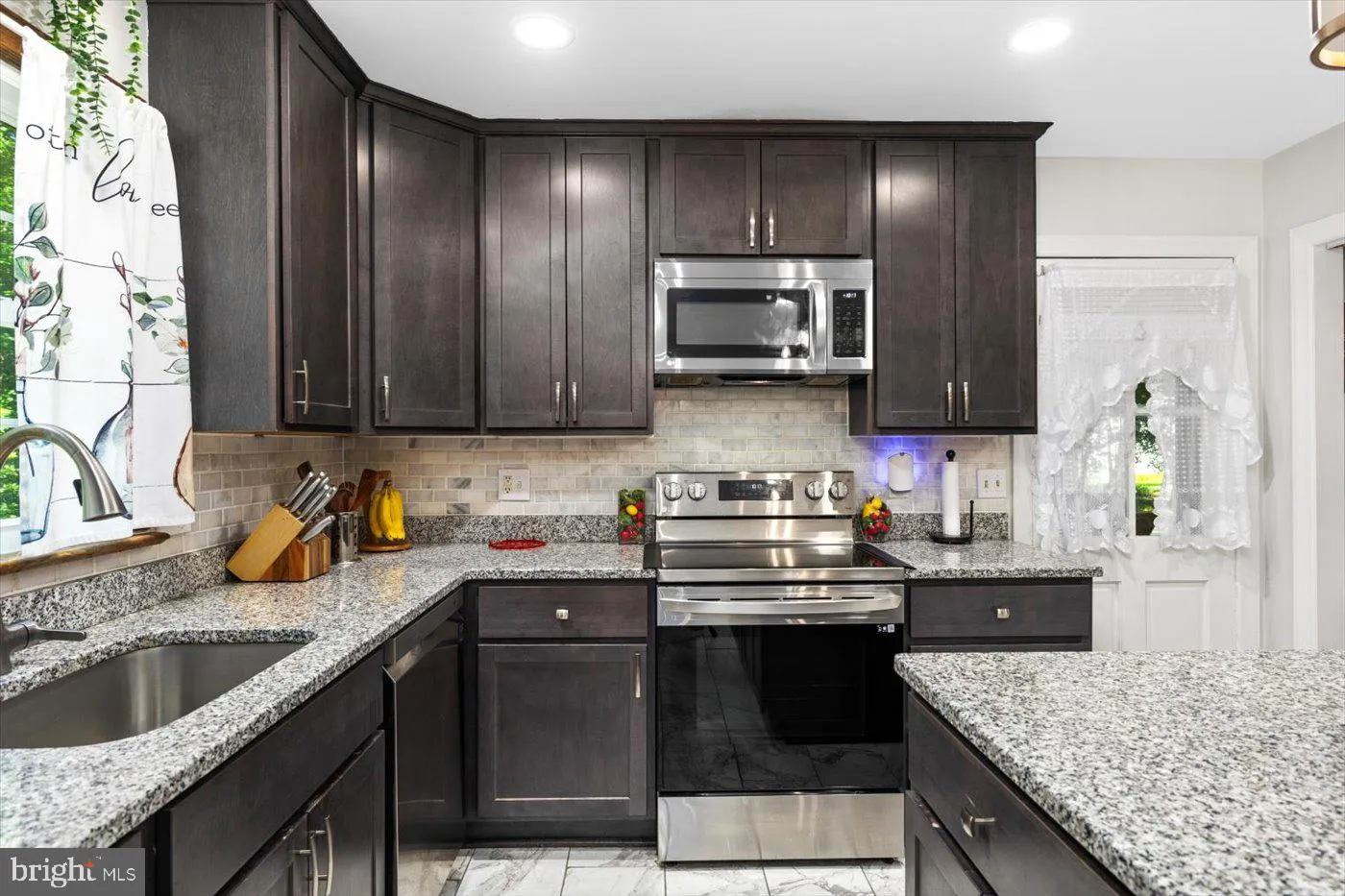 Montross, Virginia 22520, United States, 4 Bedrooms Bedrooms, ,3 BathroomsBathrooms,Residential,Active,198701