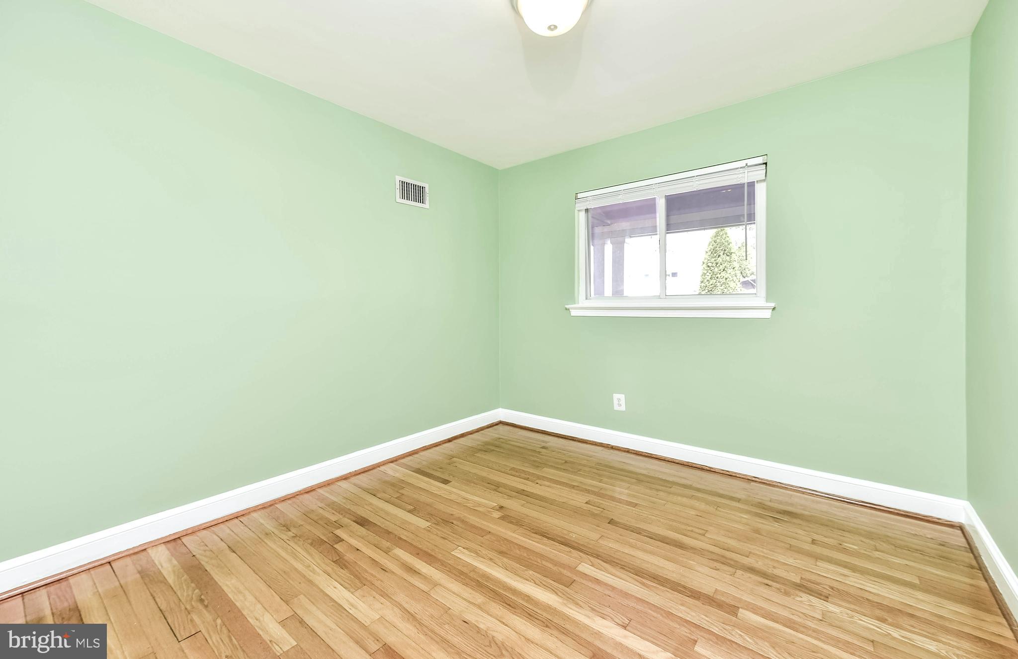 BROYHILL HEIGHTS - Residential Lease