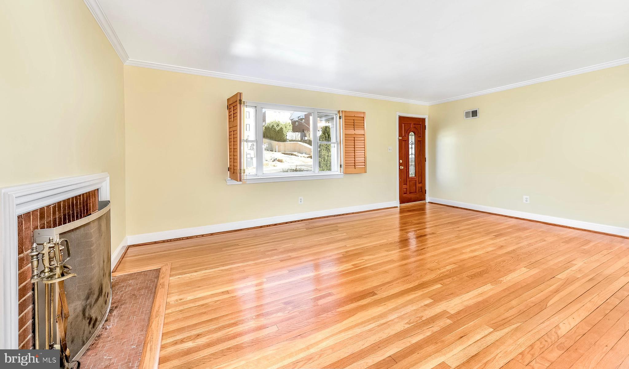 BROYHILL HEIGHTS - Residential Lease