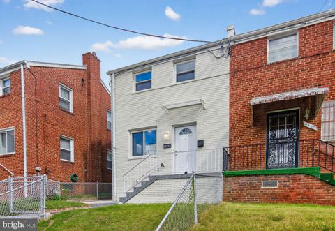 4400 DUBOIS PLACE SE WASHINGTON DC 20019