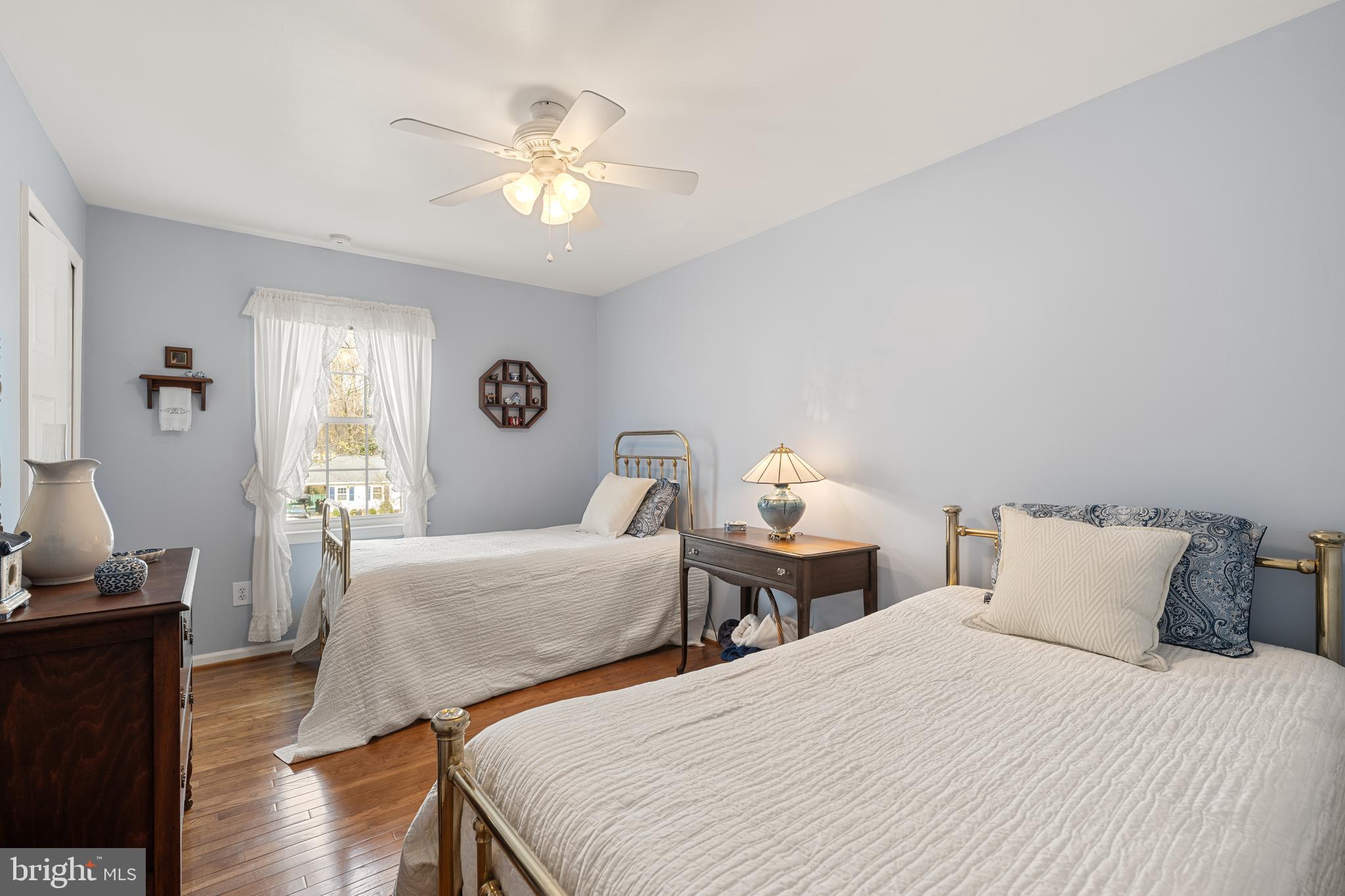 ROLLING VALLEY - Residential