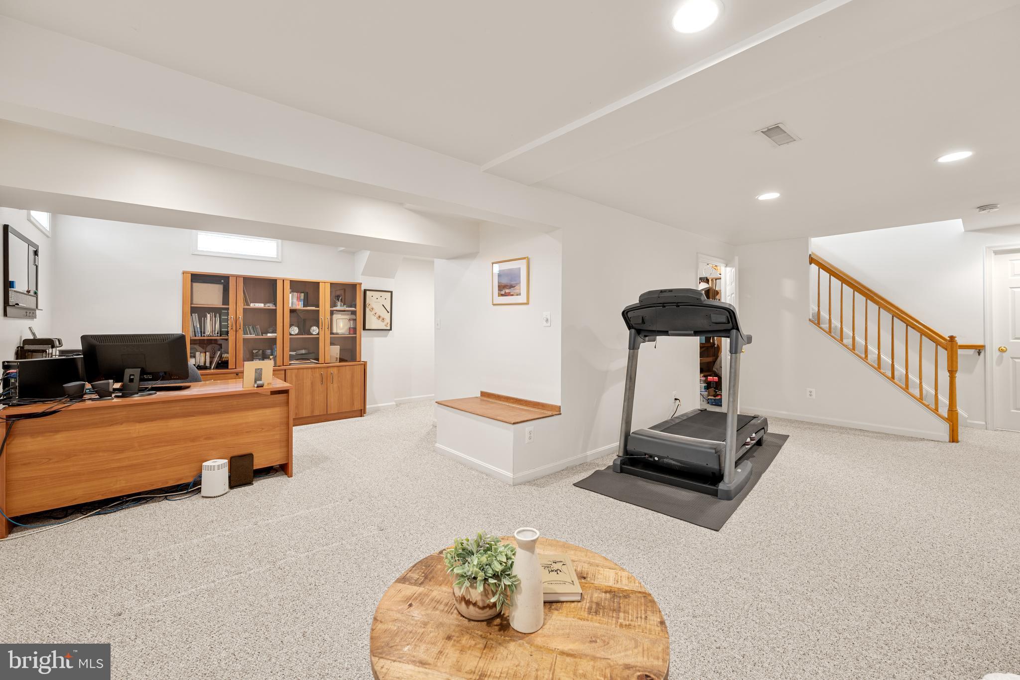 ROLLING VALLEY - Residential