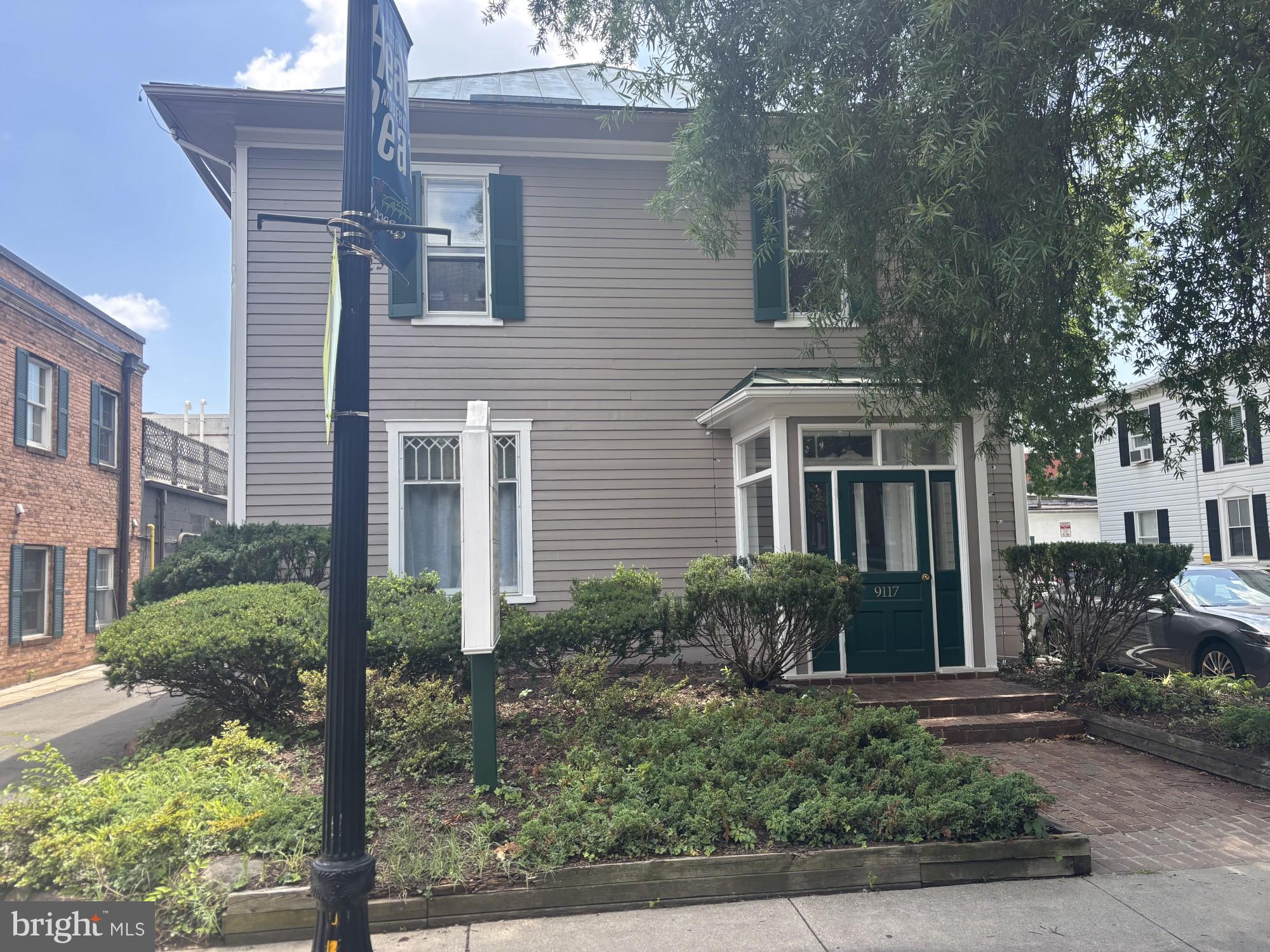 9117 CHURCH STREET FULL BLDG